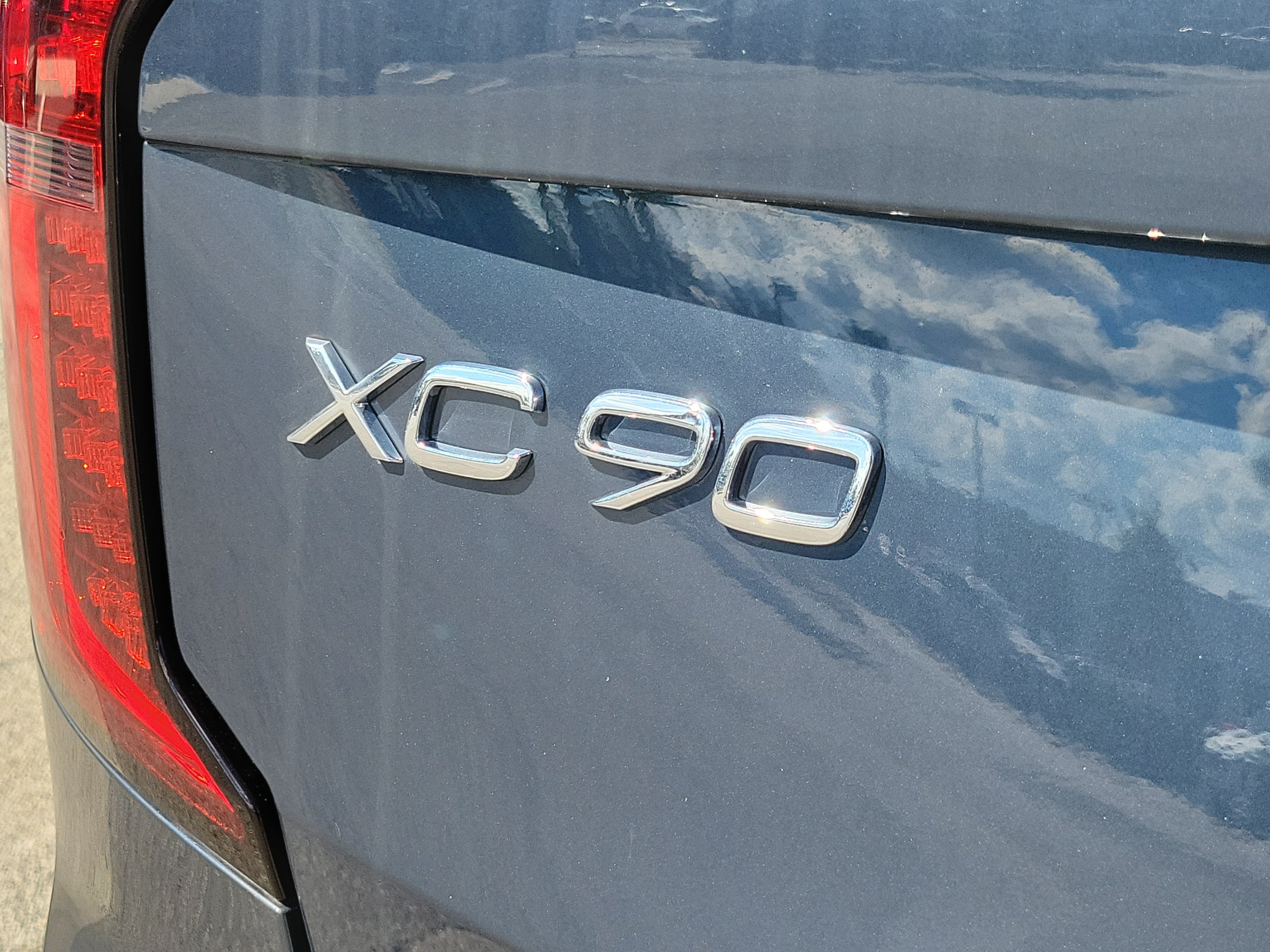 2026 Volvo XC90 Plus