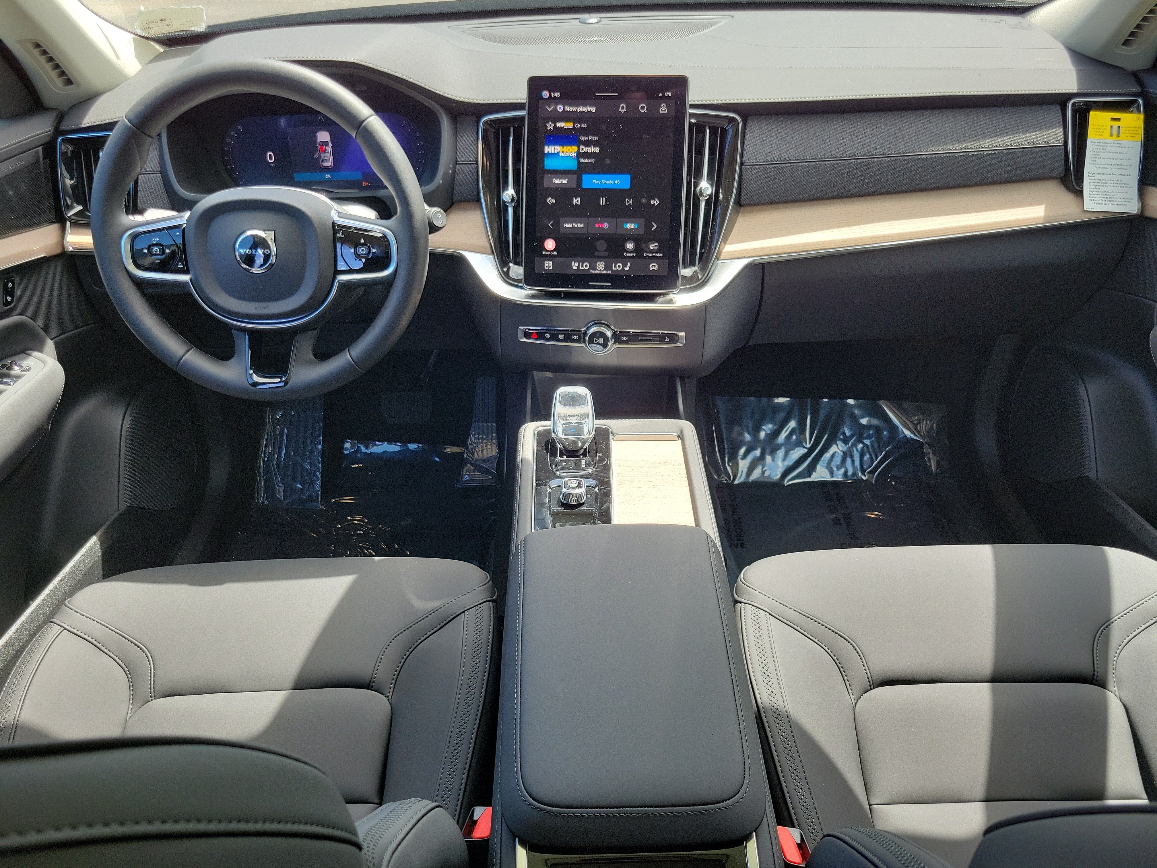 2026 Volvo XC90 Plus