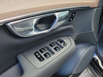 2026 Volvo XC90 Plus