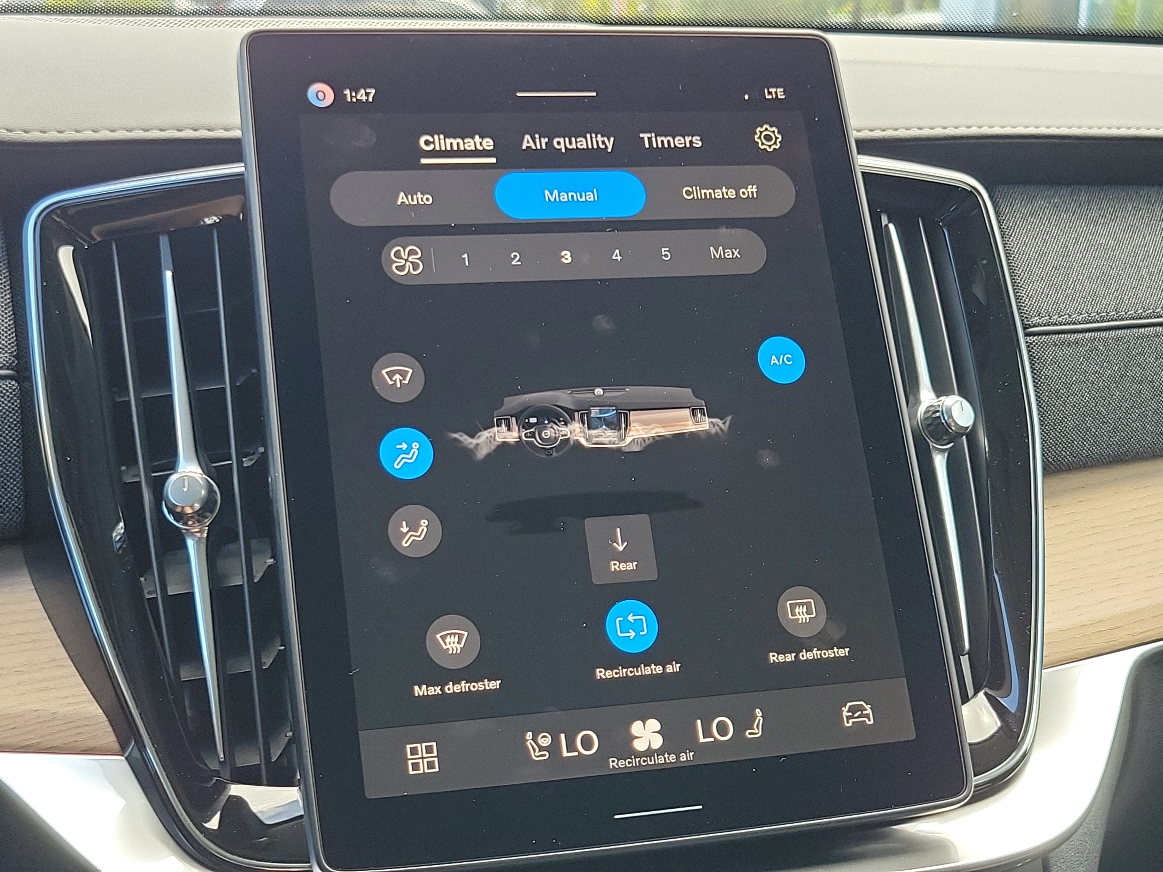 2026 Volvo XC90 Plus