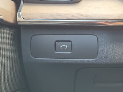 2026 Volvo XC90 Plus