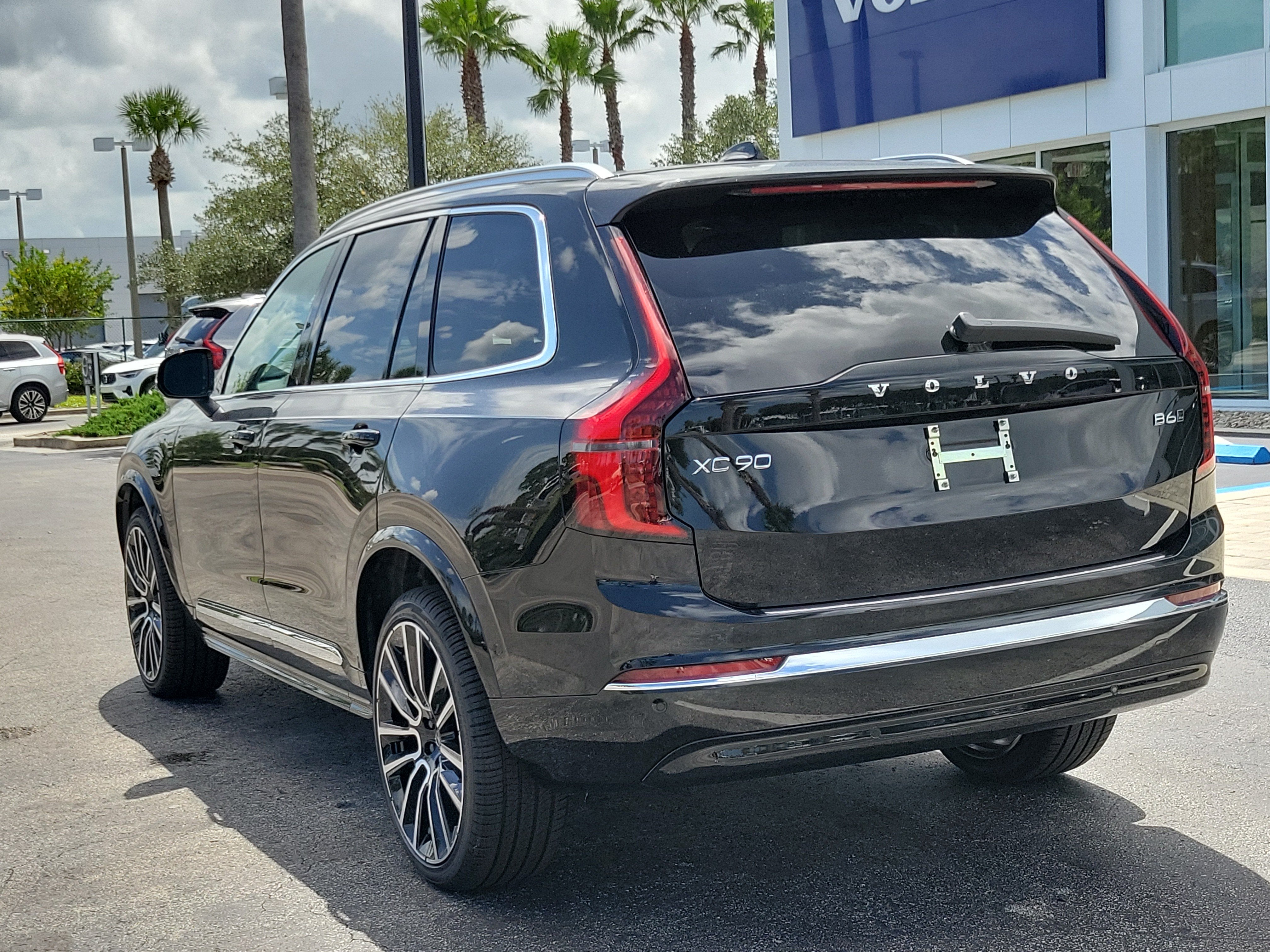 2026 Volvo XC90 Plus