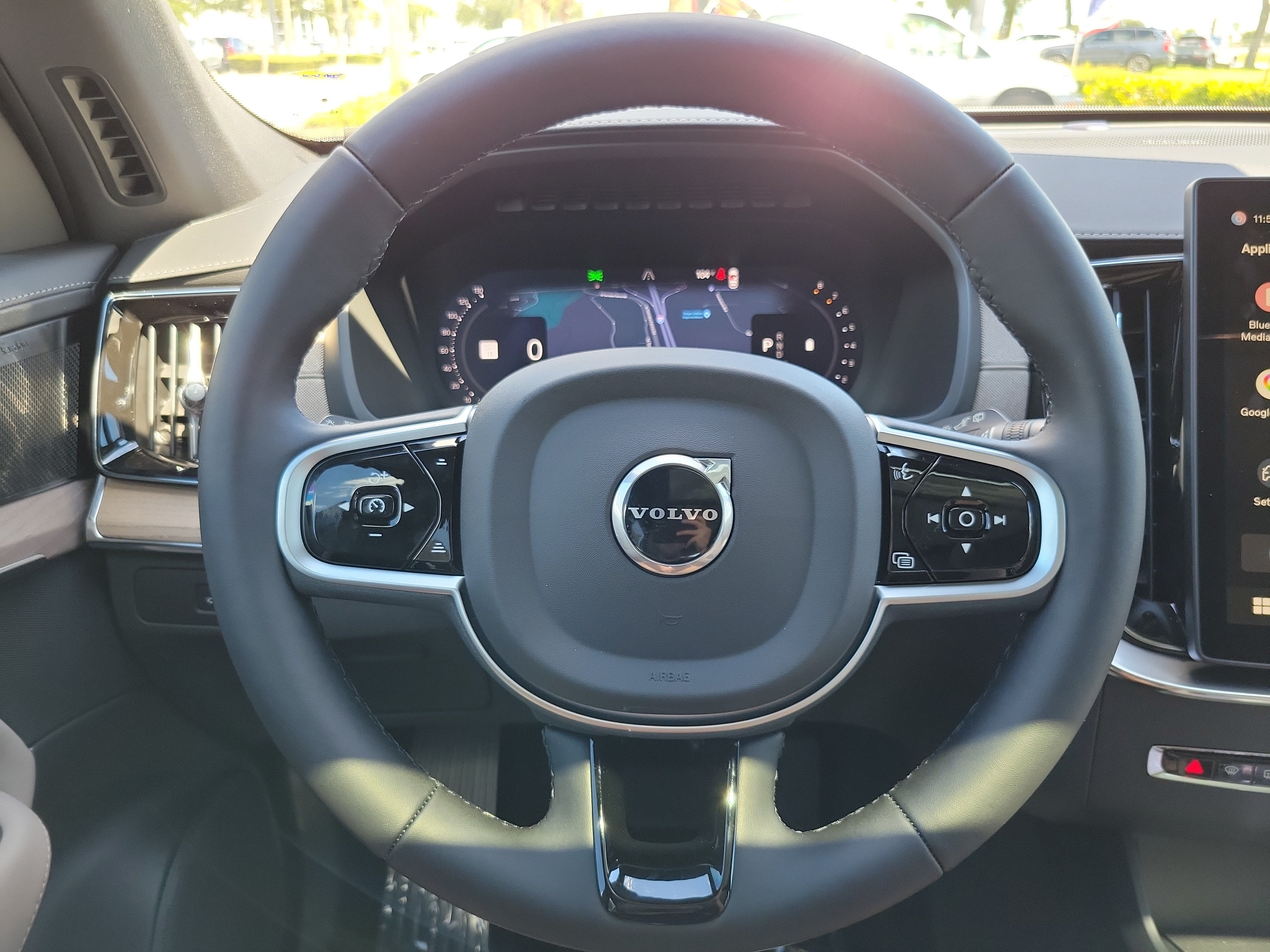 2026 Volvo XC90 Plus