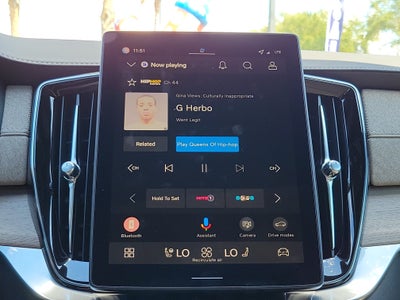 2026 Volvo XC90 Plus