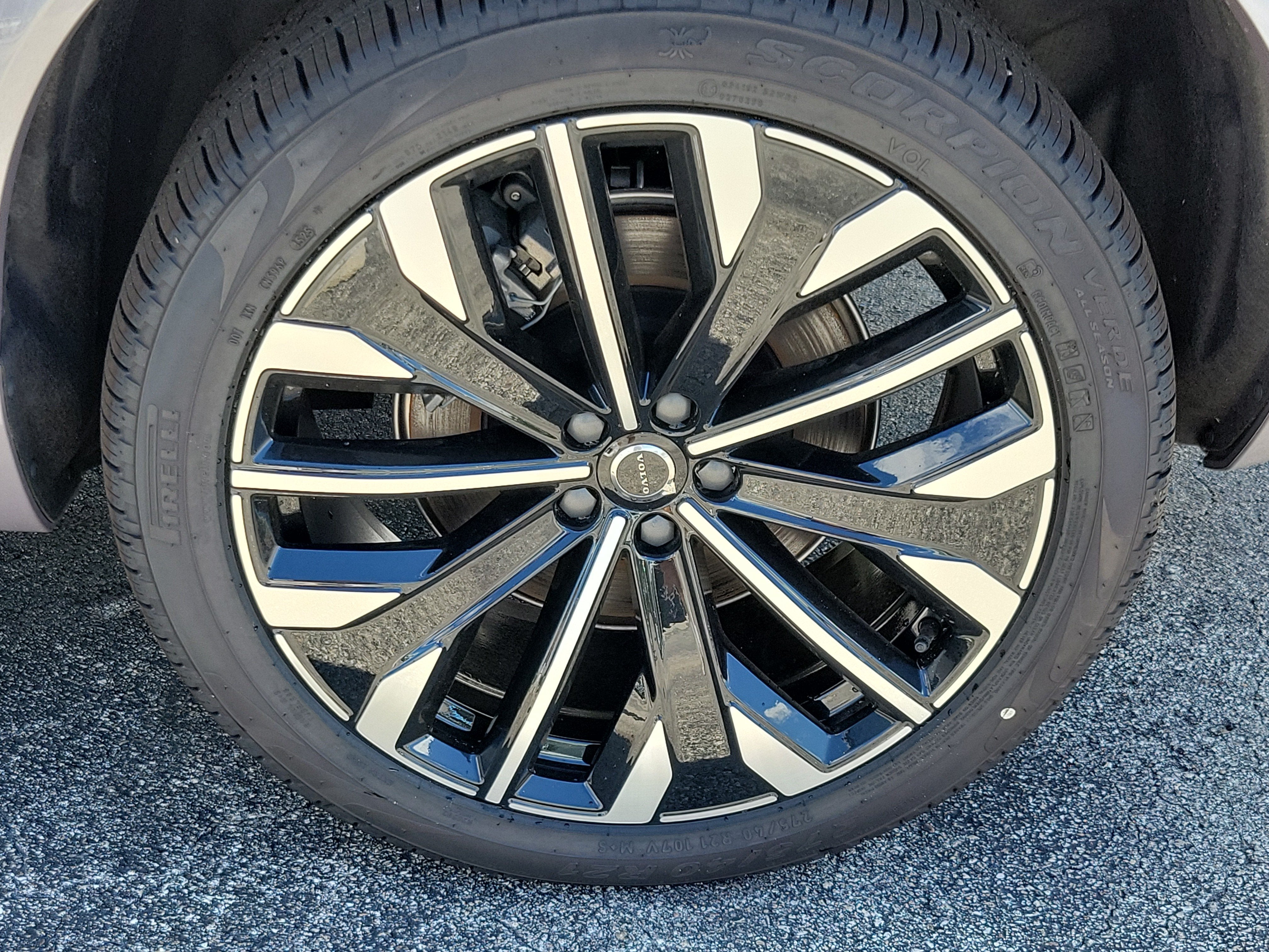 2026 Volvo XC90 Plus