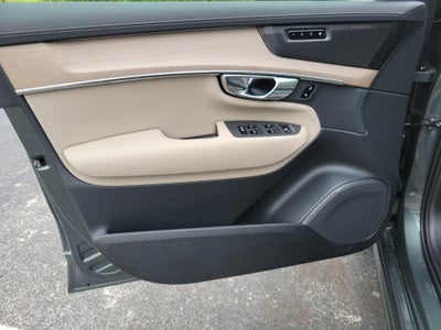 2027 Volvo XC90 Plus