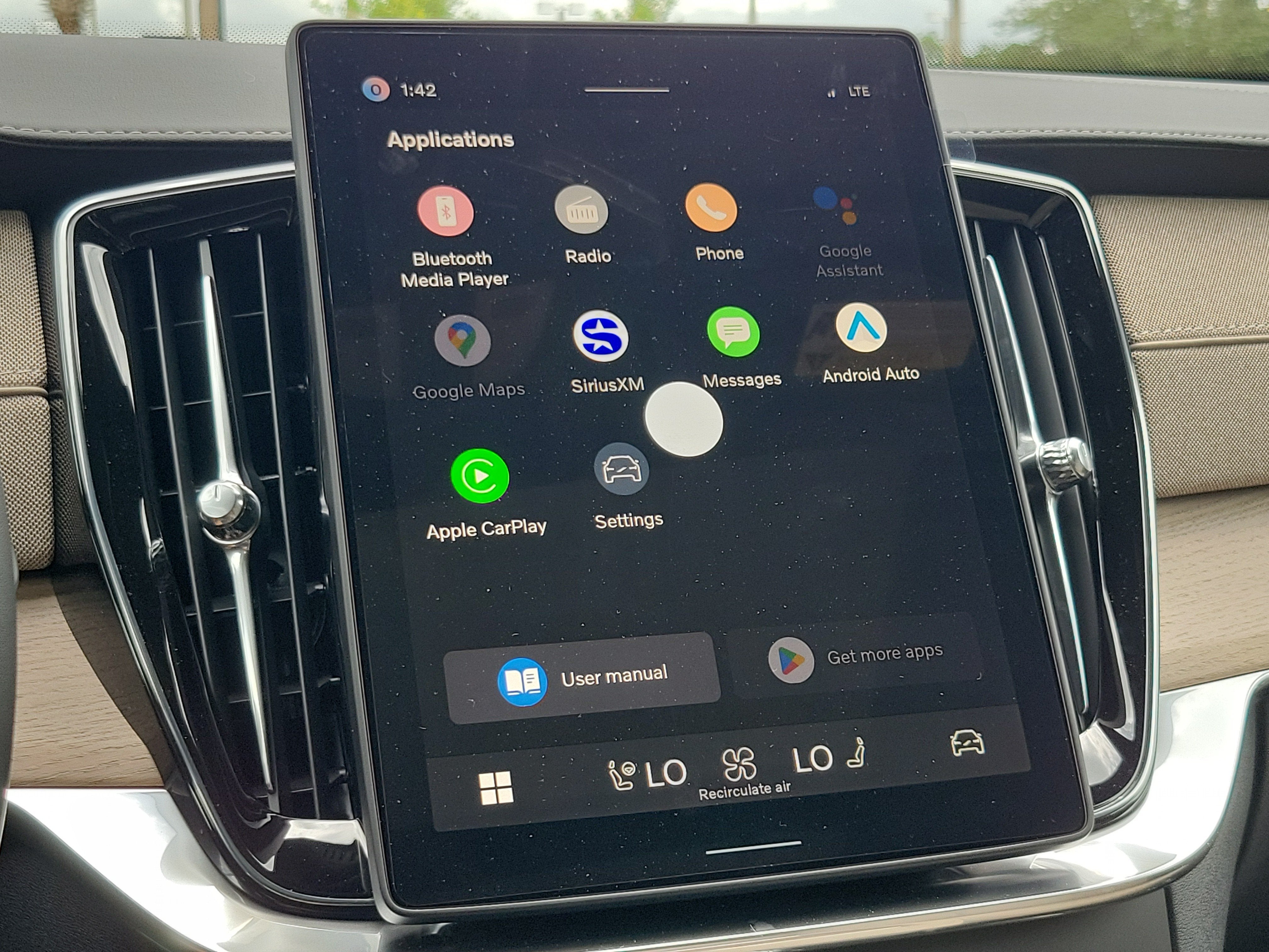 2027 Volvo XC90 Plus