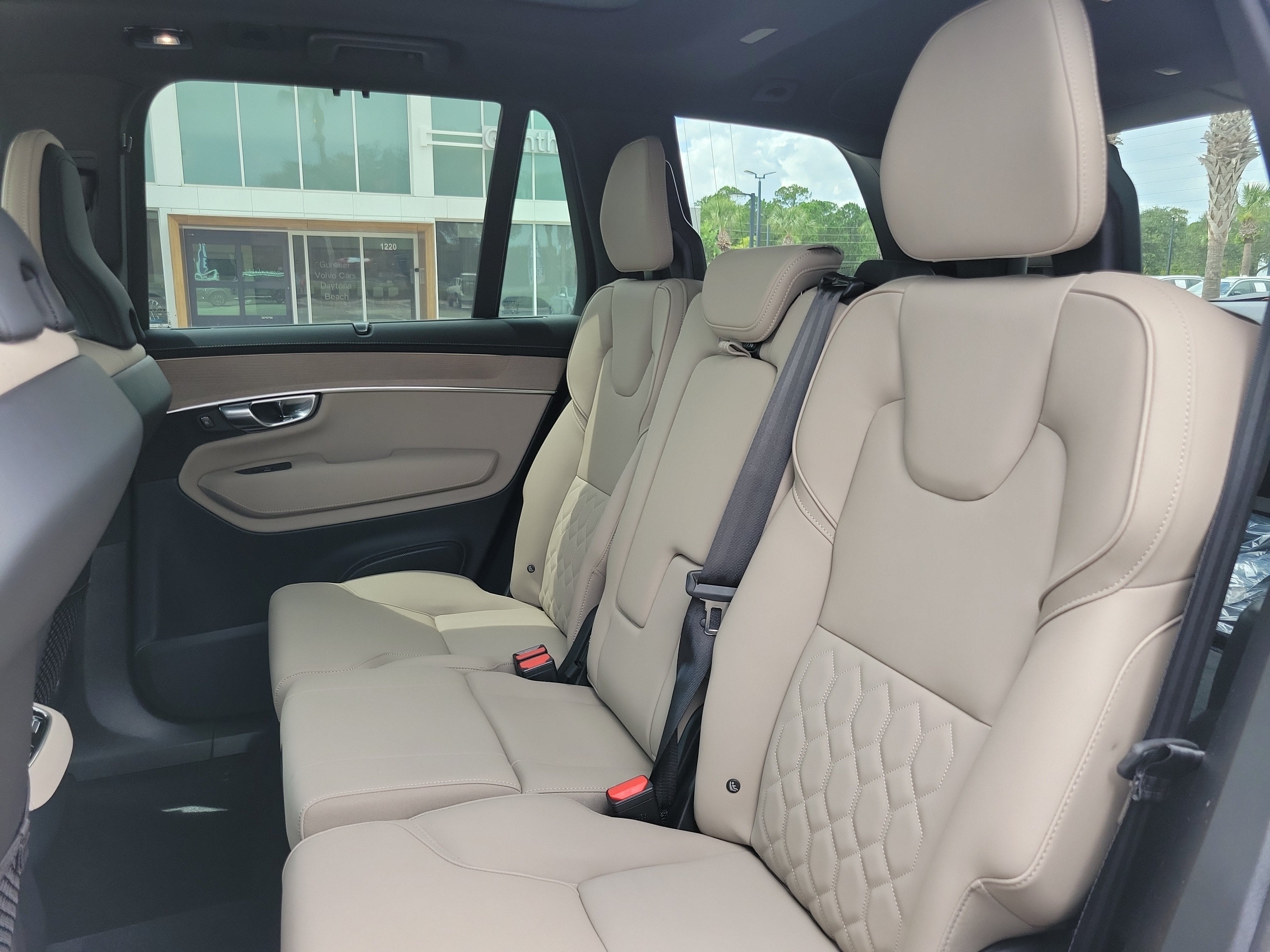 2027 Volvo XC90 Plus