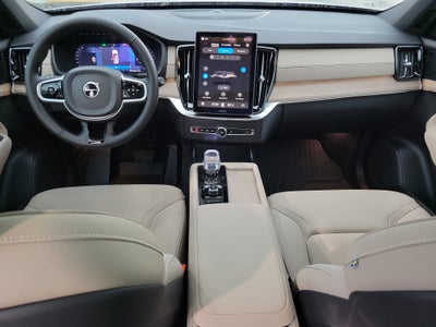 2026 Volvo XC90 Plus
