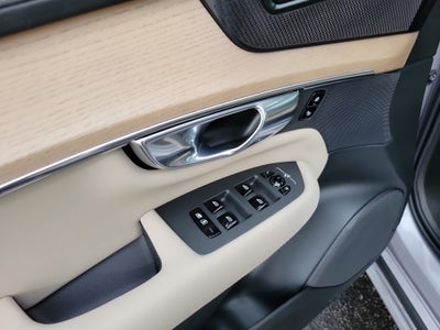 2026 Volvo XC90 Plus
