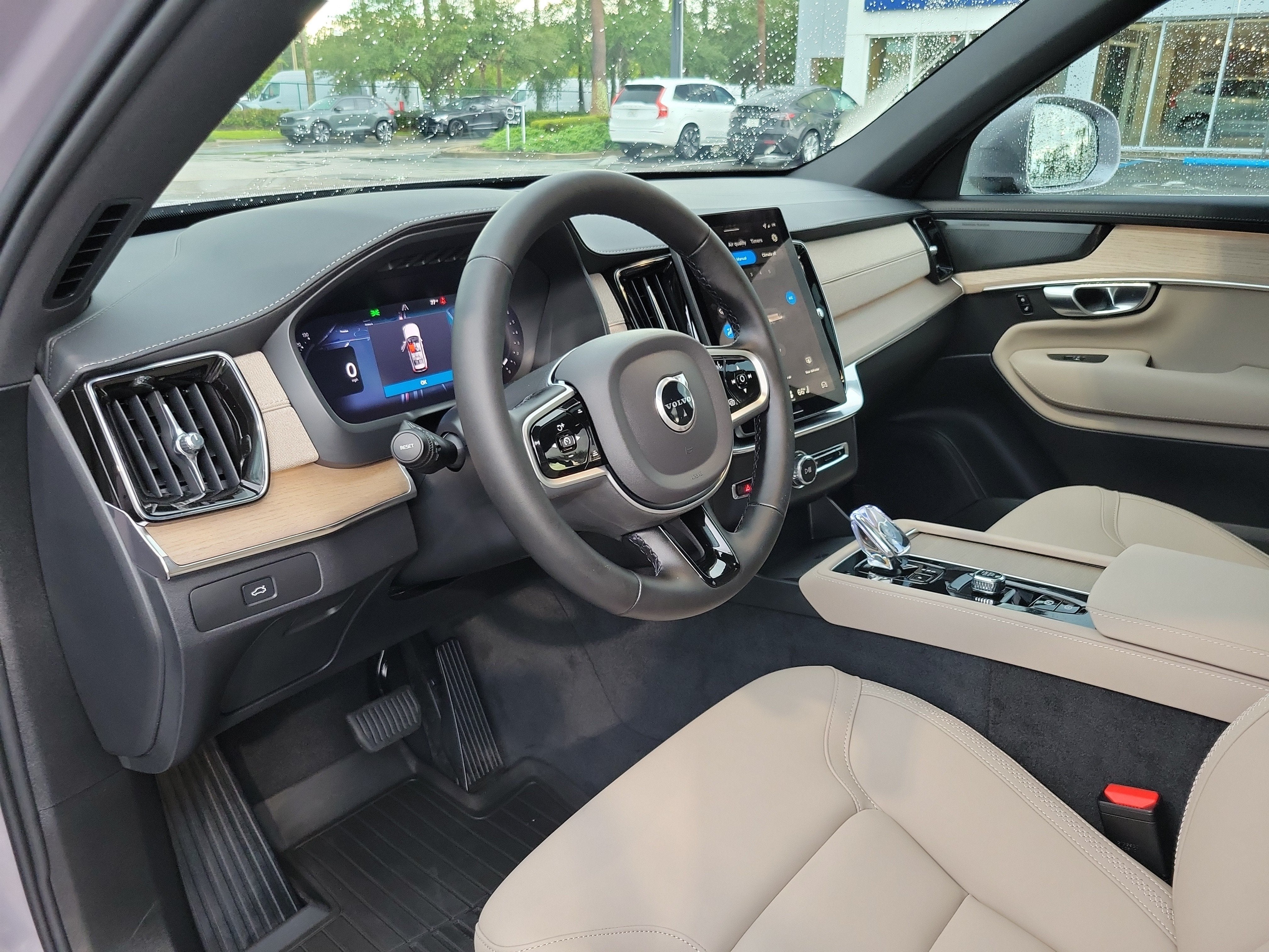 2026 Volvo XC90 Plus