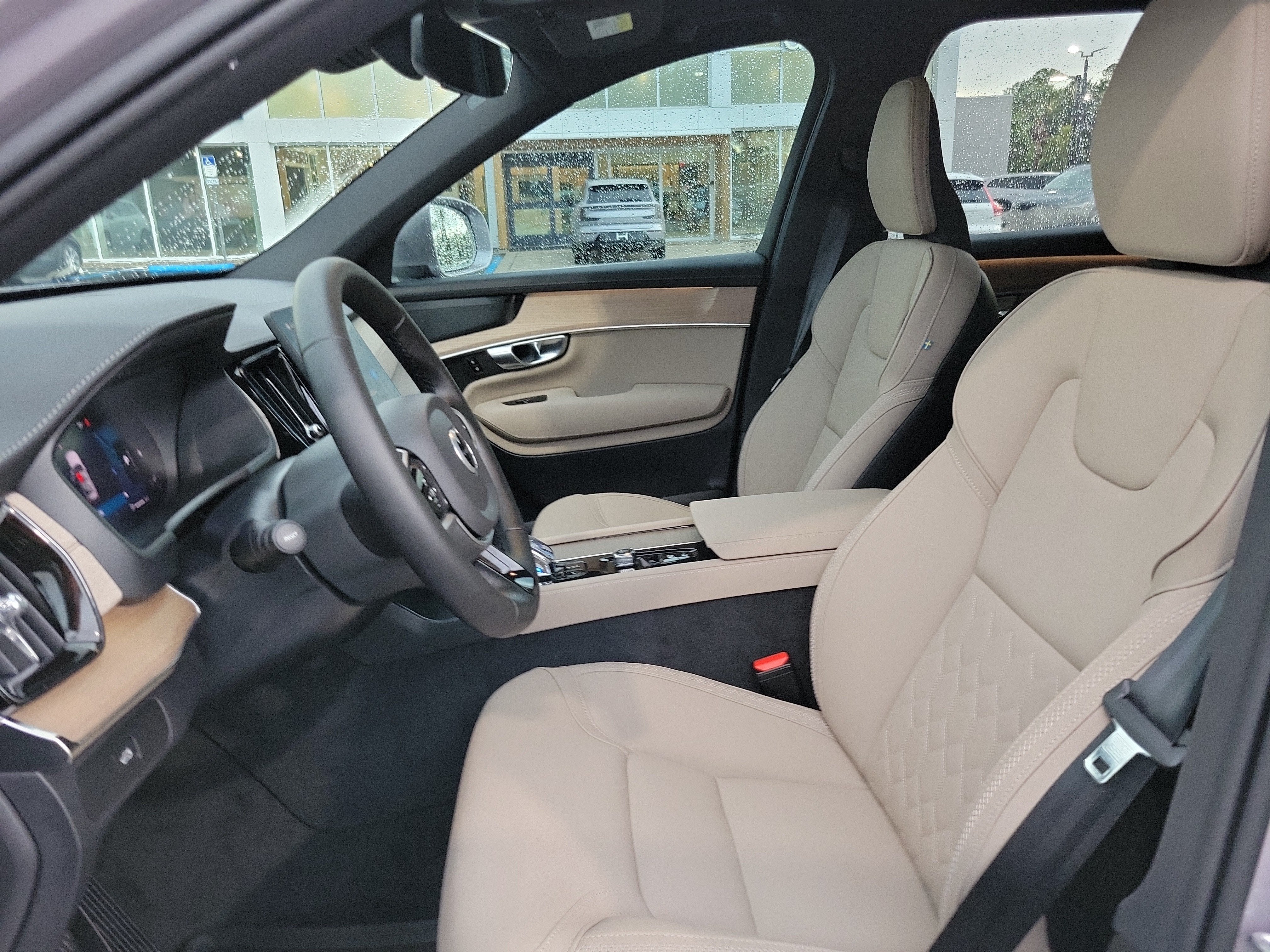 2026 Volvo XC90 Plus