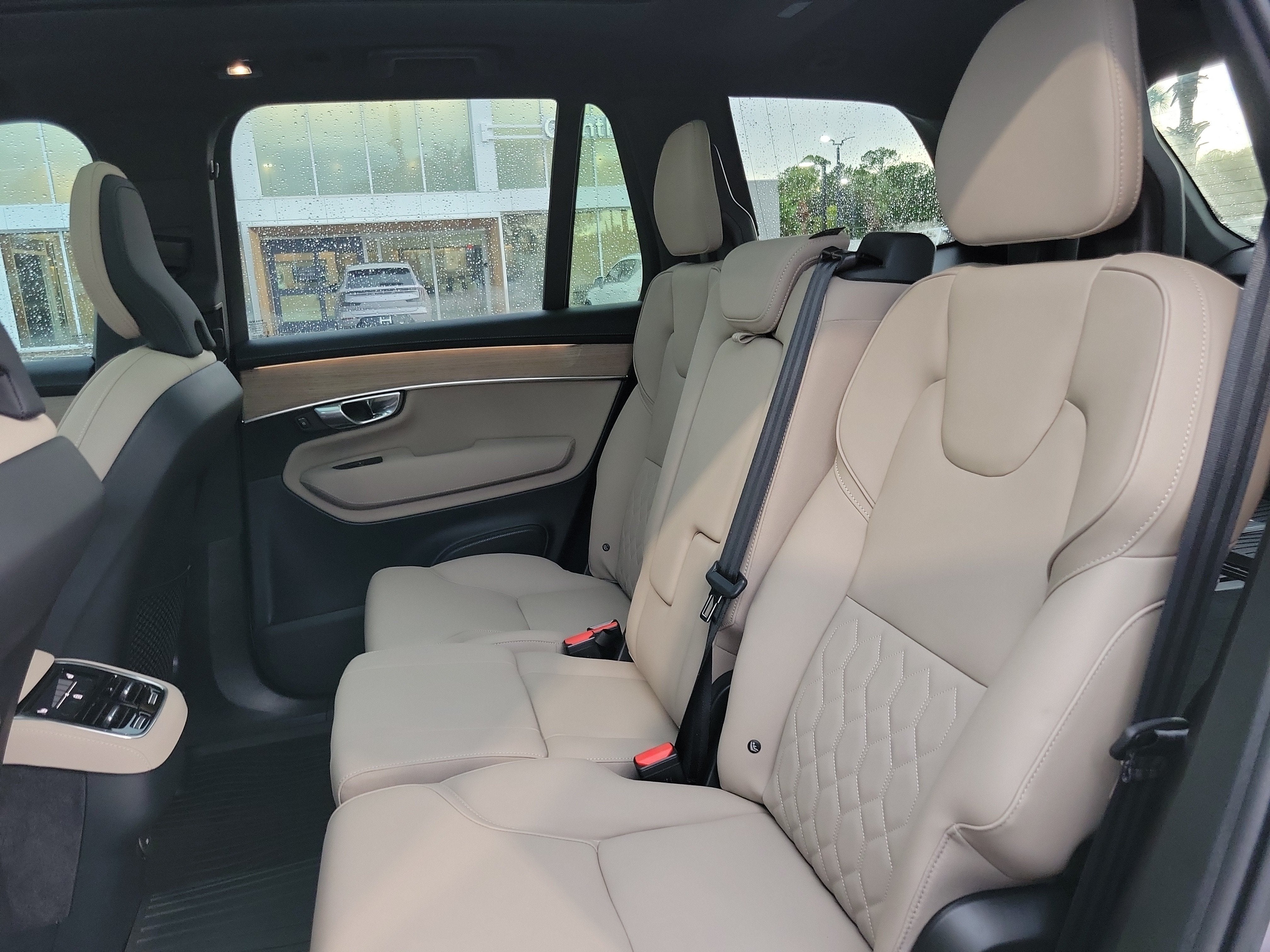2026 Volvo XC90 Plus