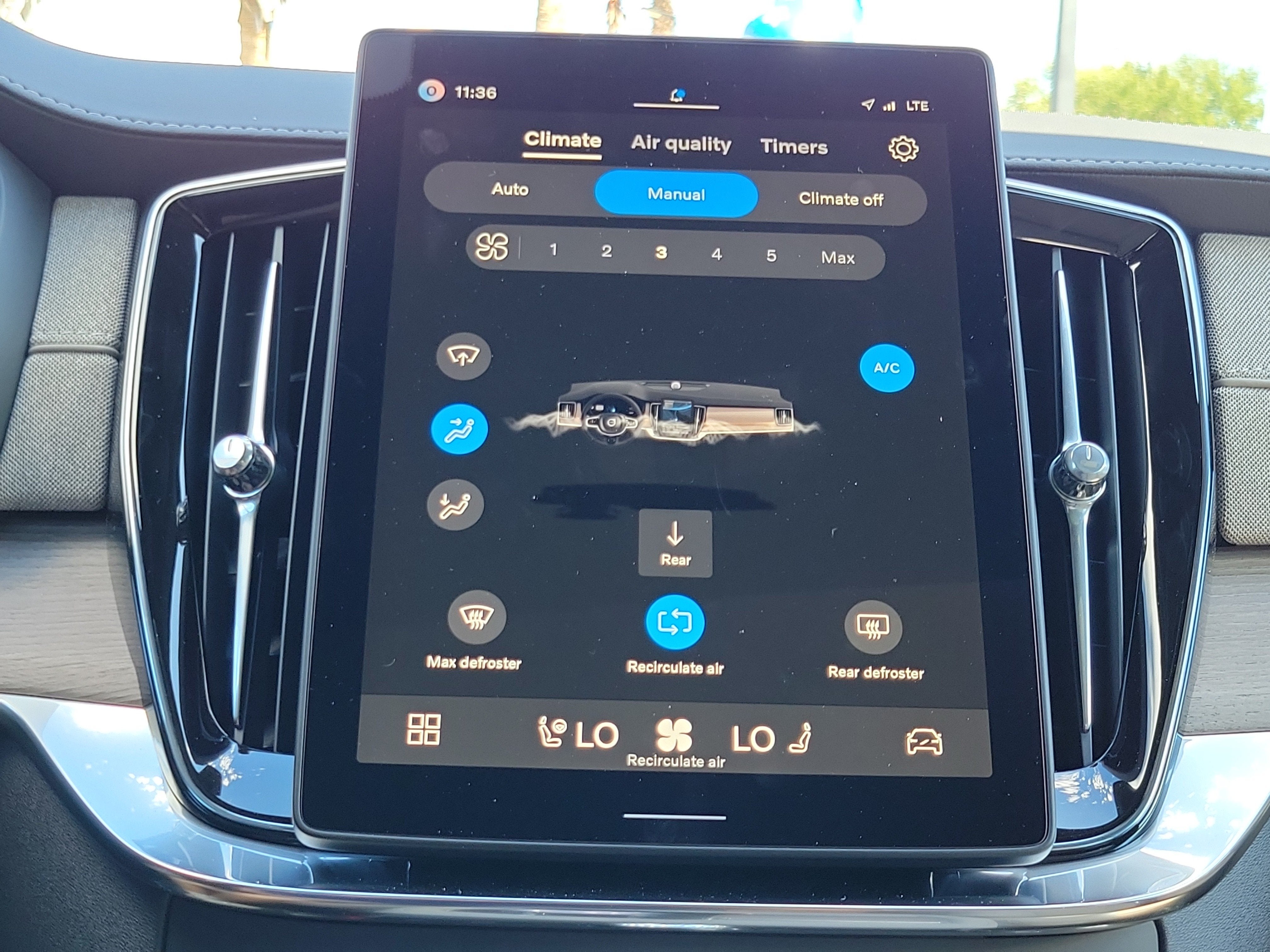 2027 Volvo XC90 Plus
