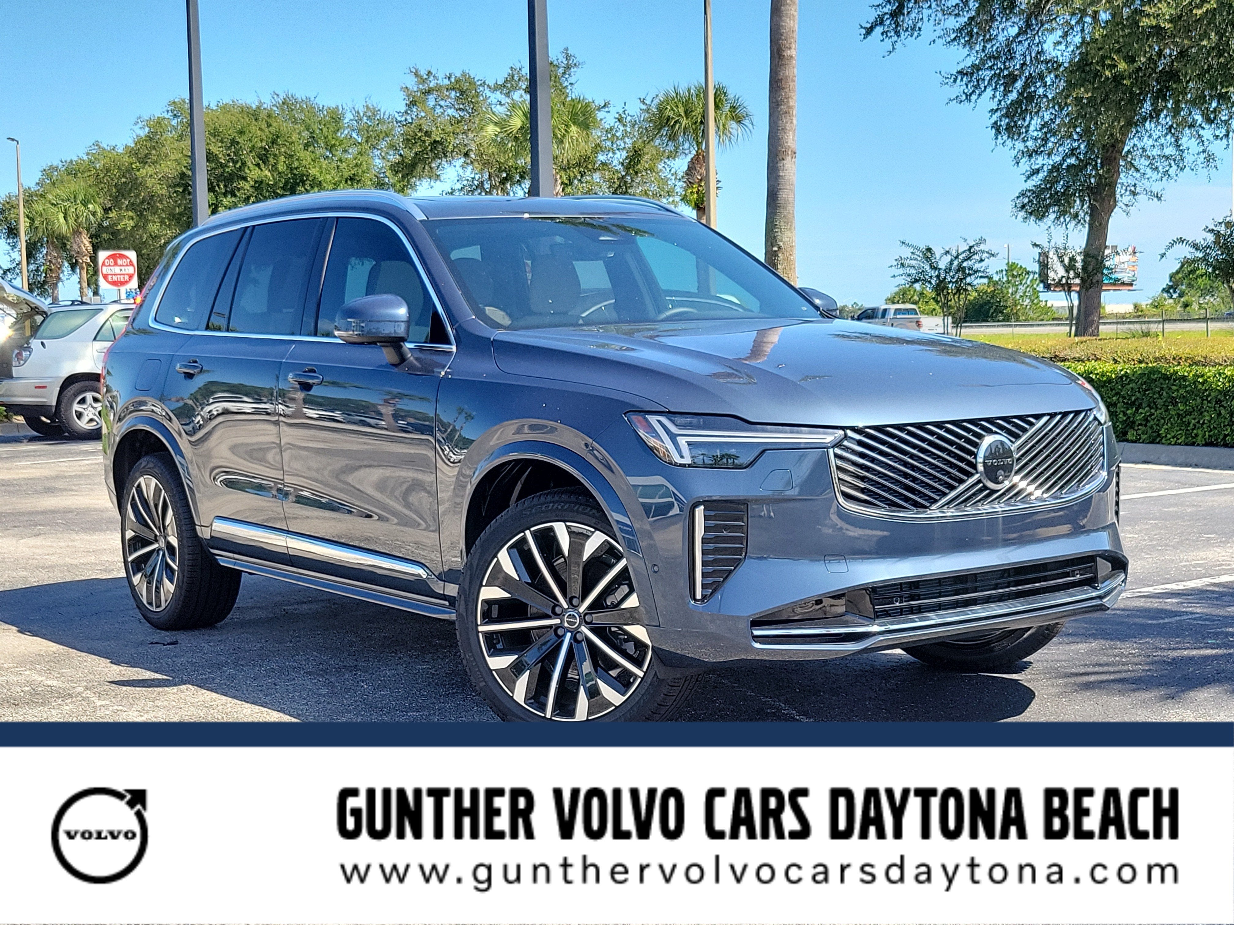 2026 Volvo XC90 Plus