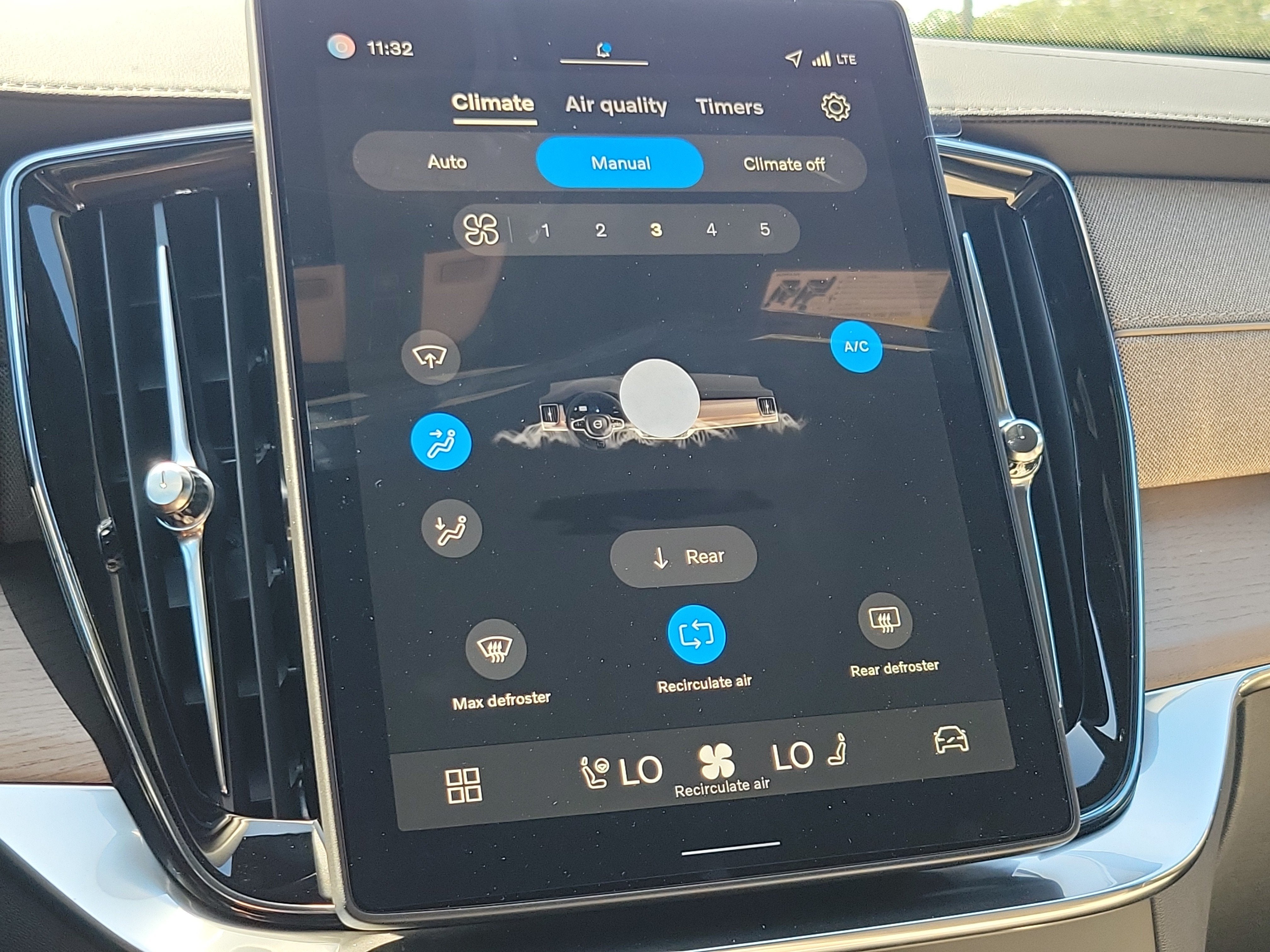 2026 Volvo XC90 Plus