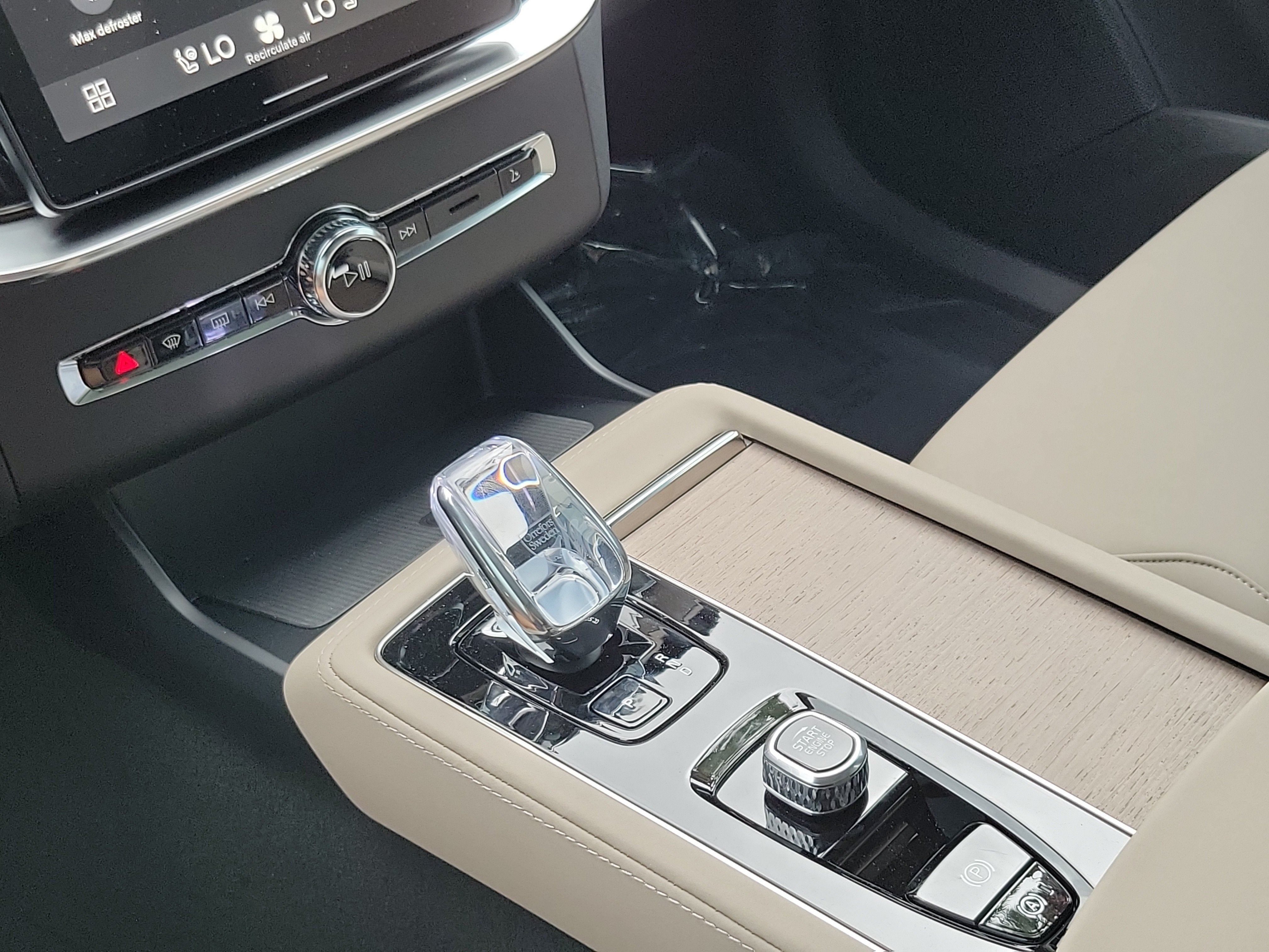 2026 Volvo XC90 Plus