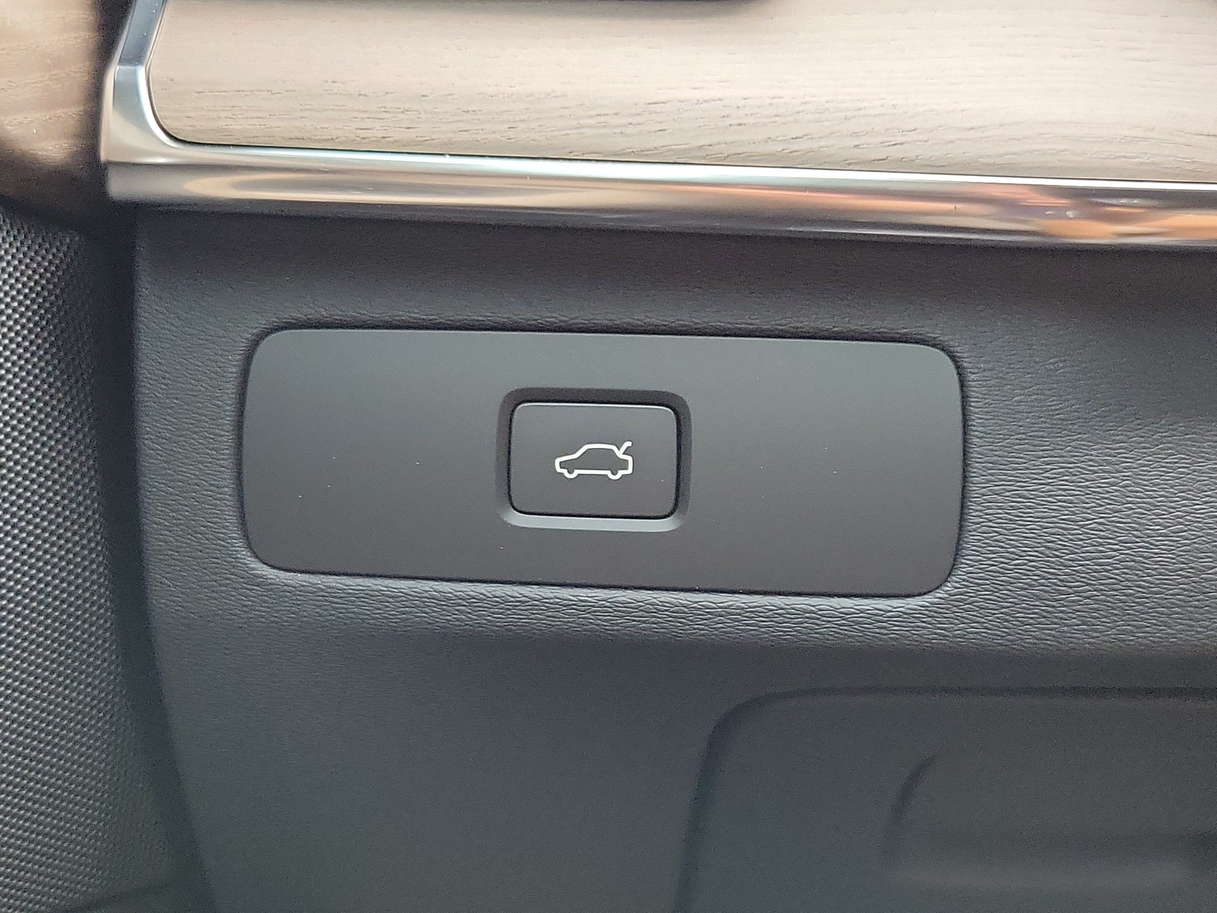 2026 Volvo XC90 Plus