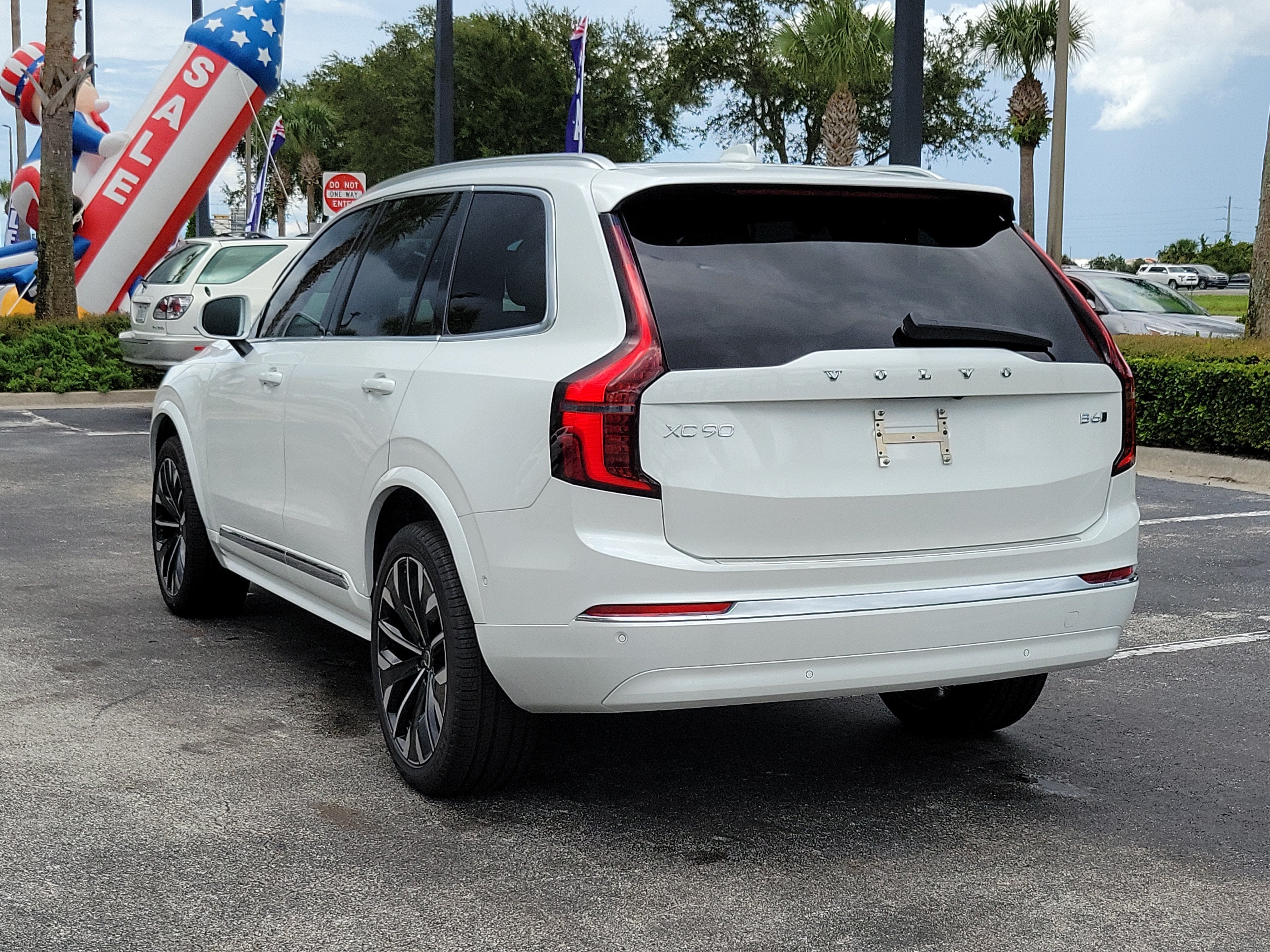 2026 Volvo XC90 Plus