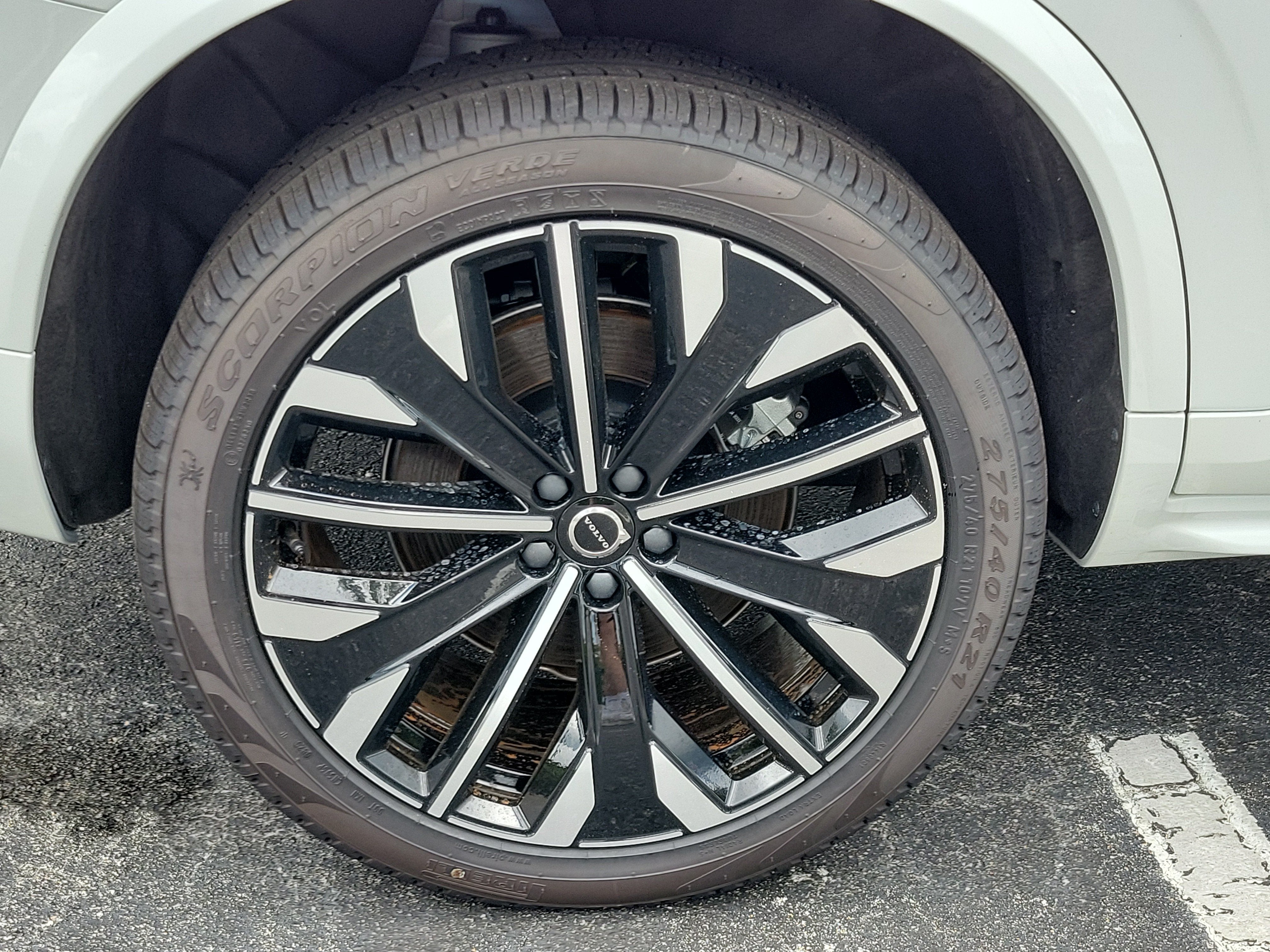 2026 Volvo XC90 Plus