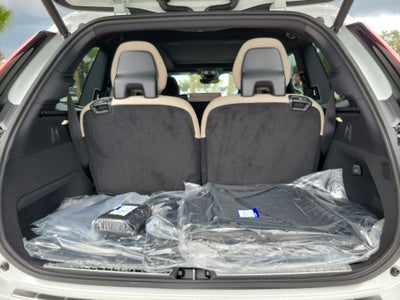 2026 Volvo XC90 Plus