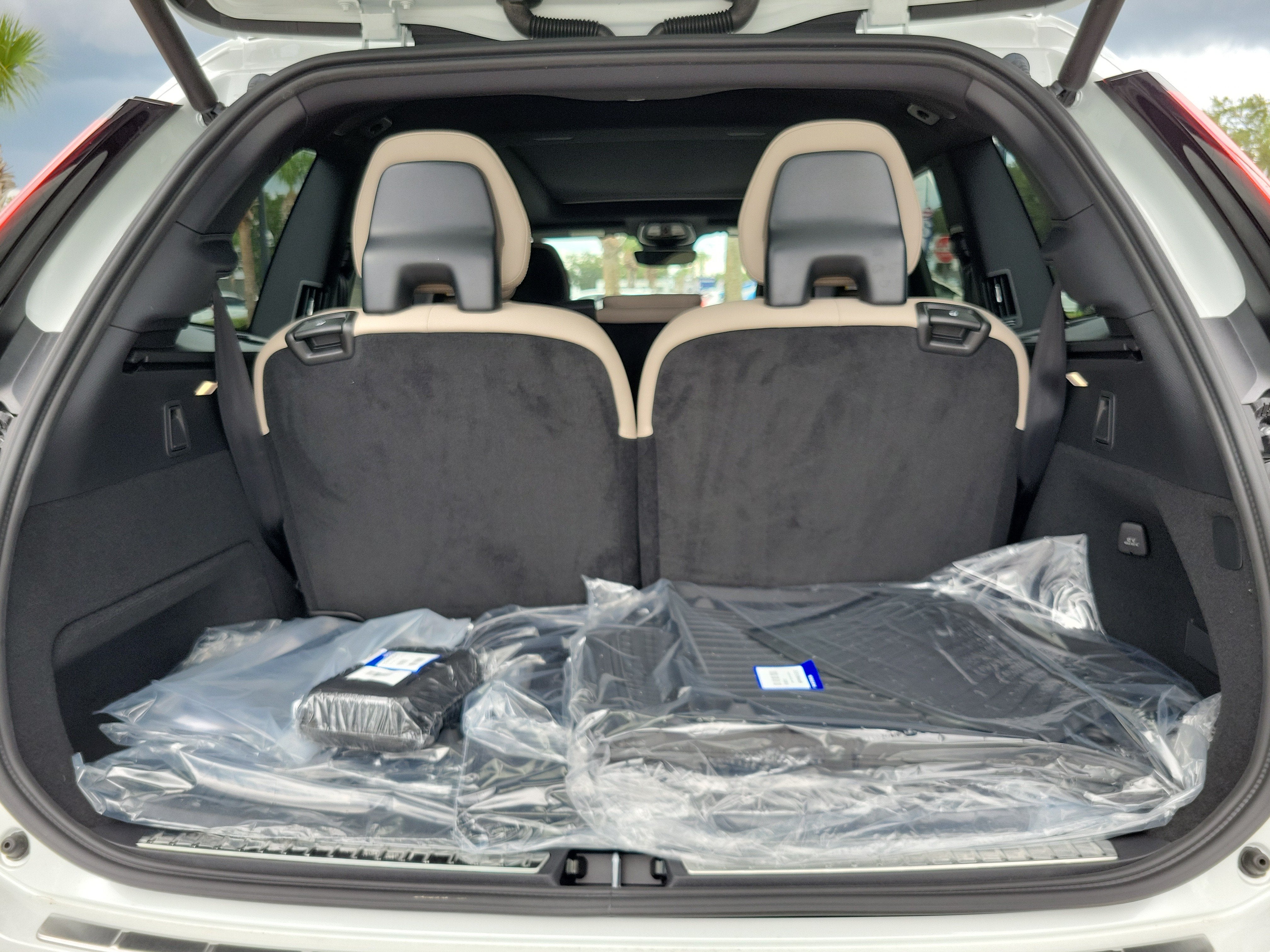 2026 Volvo XC90 Plus