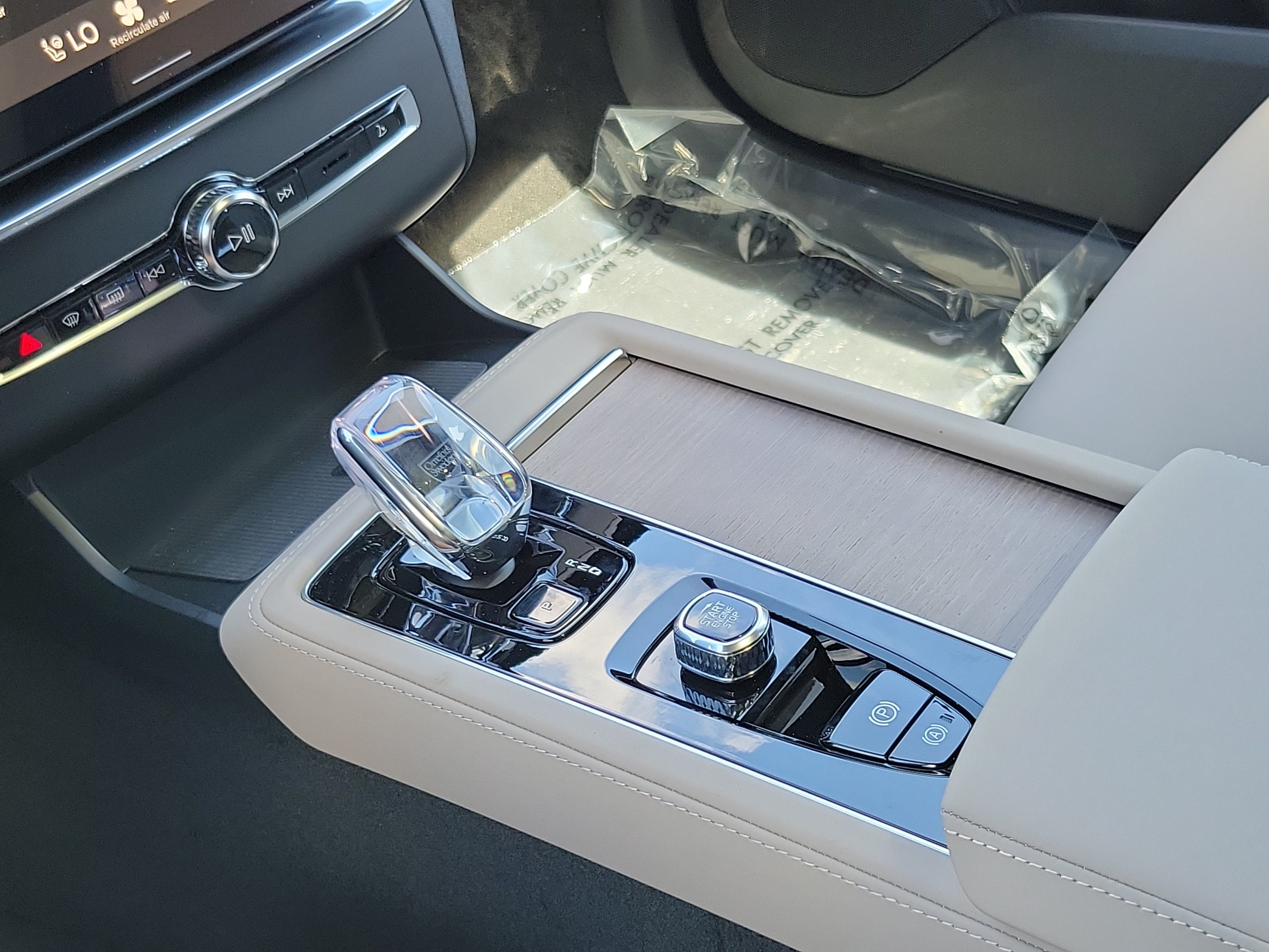 2027 Volvo XC90 Plus
