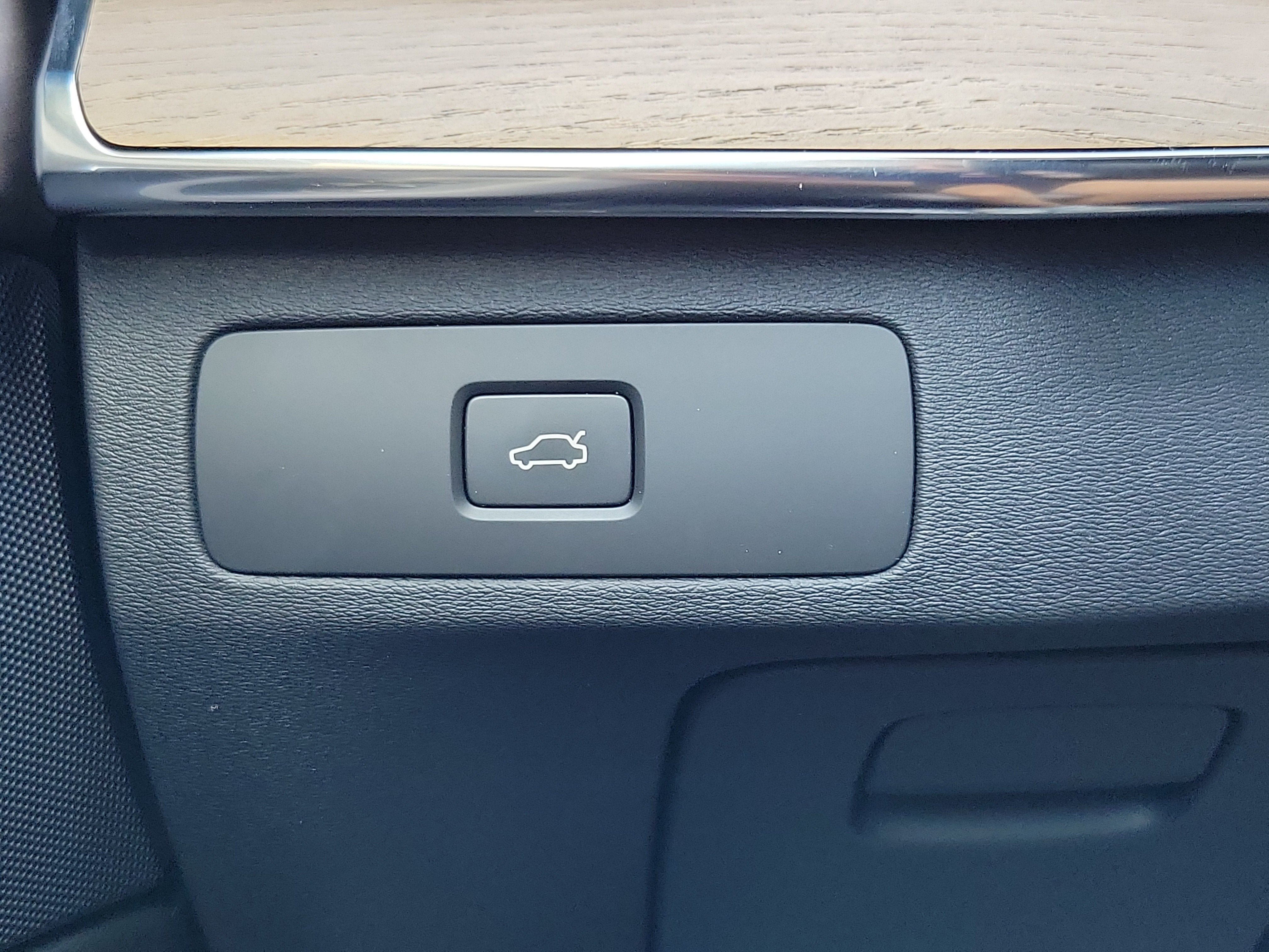 2027 Volvo XC90 Plus
