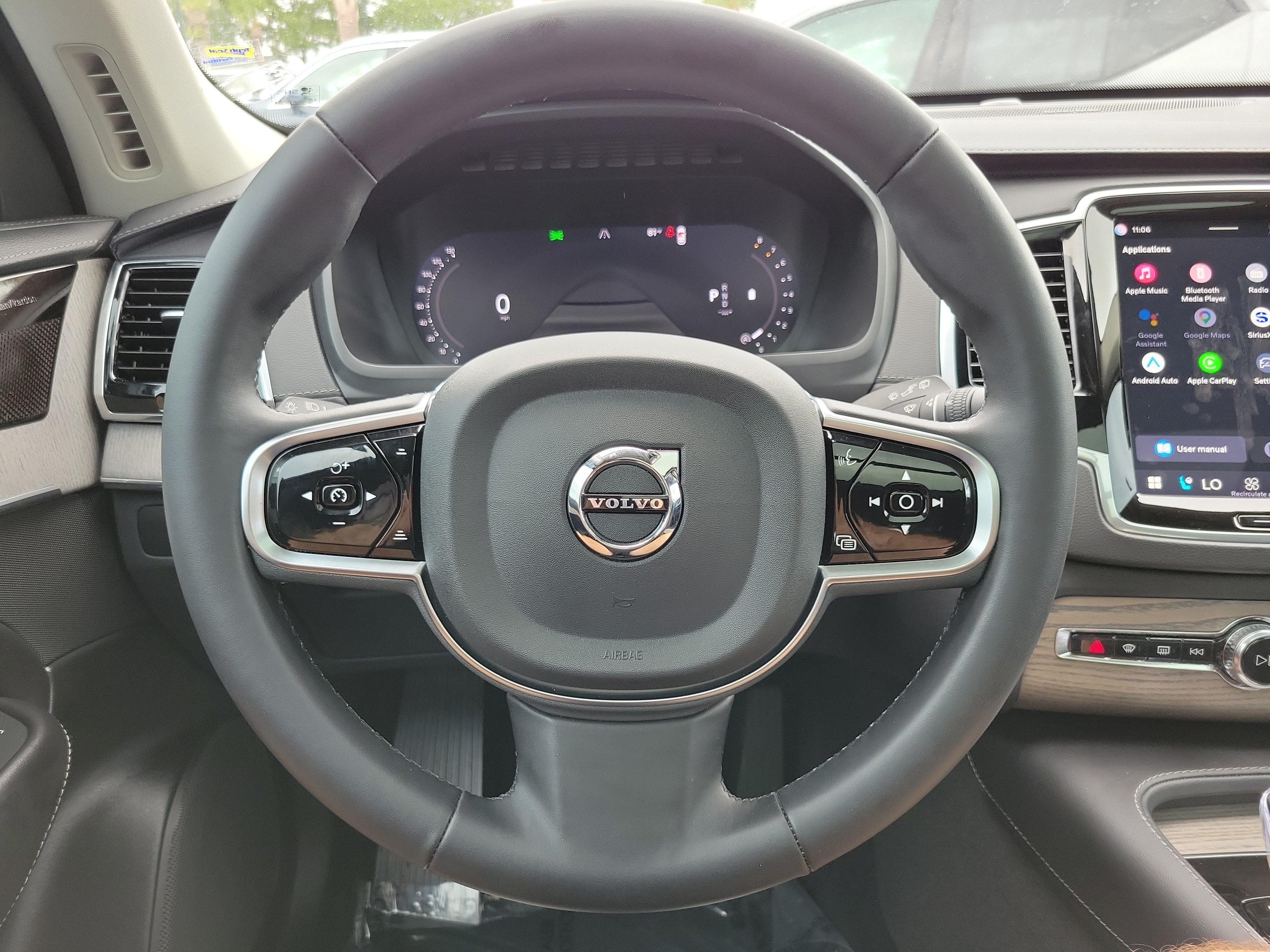 2024 Volvo XC90 Ultimate Bright Theme