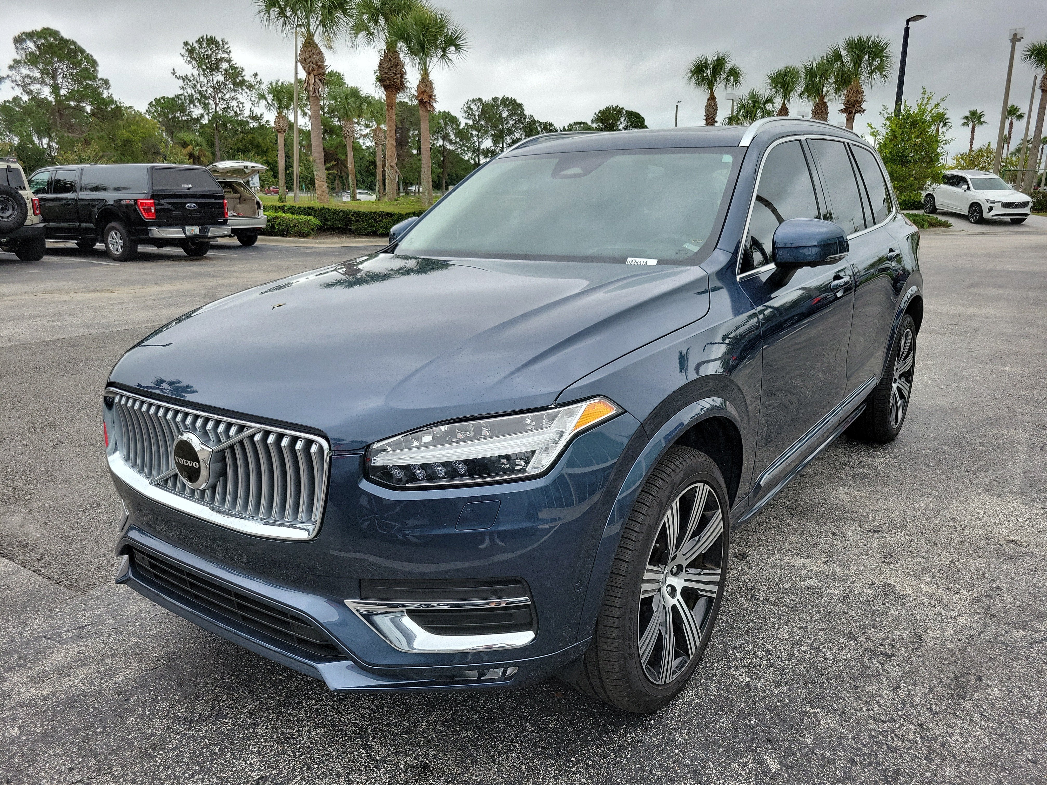 2024 Volvo XC90 Ultimate Bright Theme