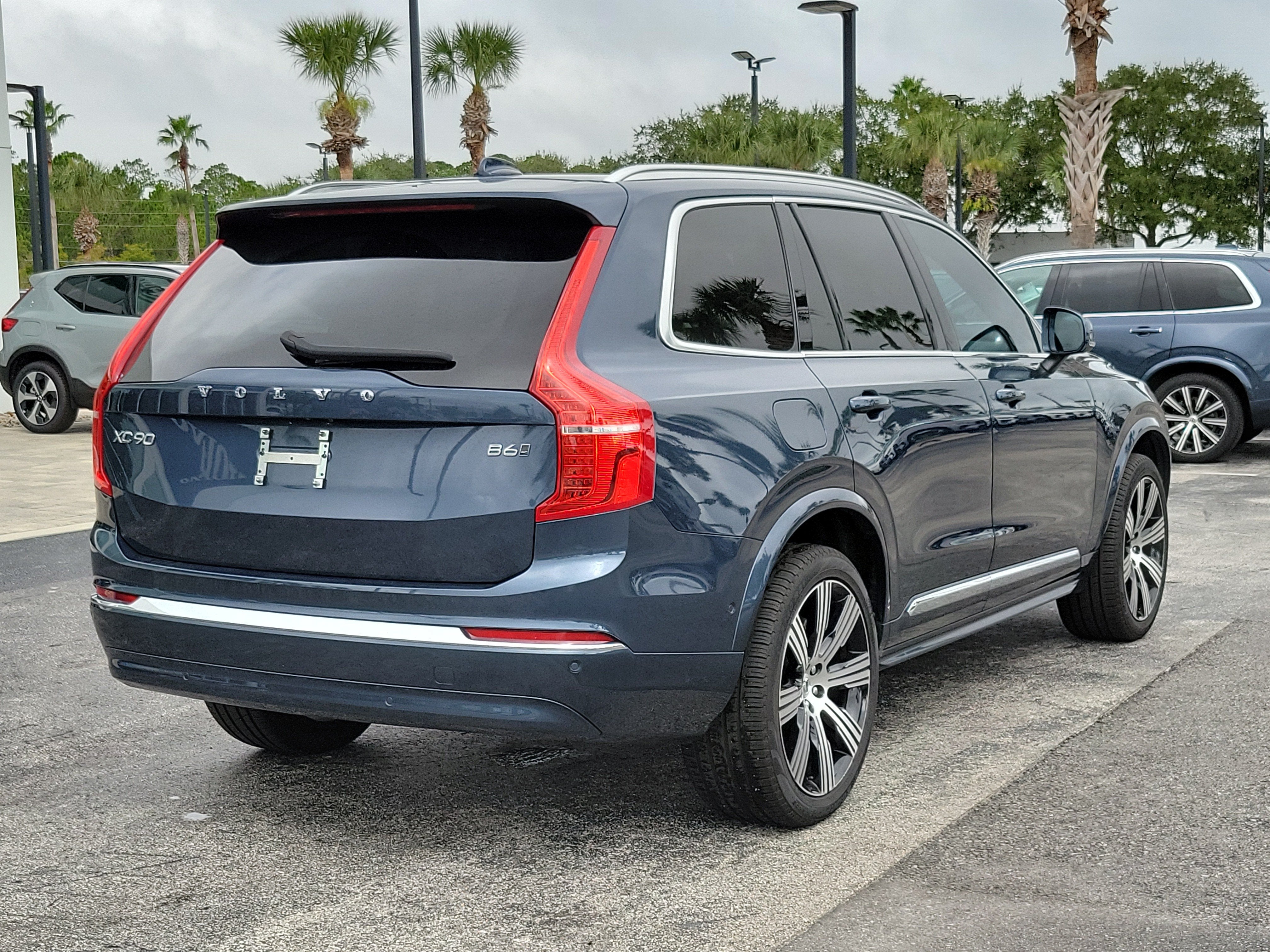 2024 Volvo XC90 Ultimate Bright Theme
