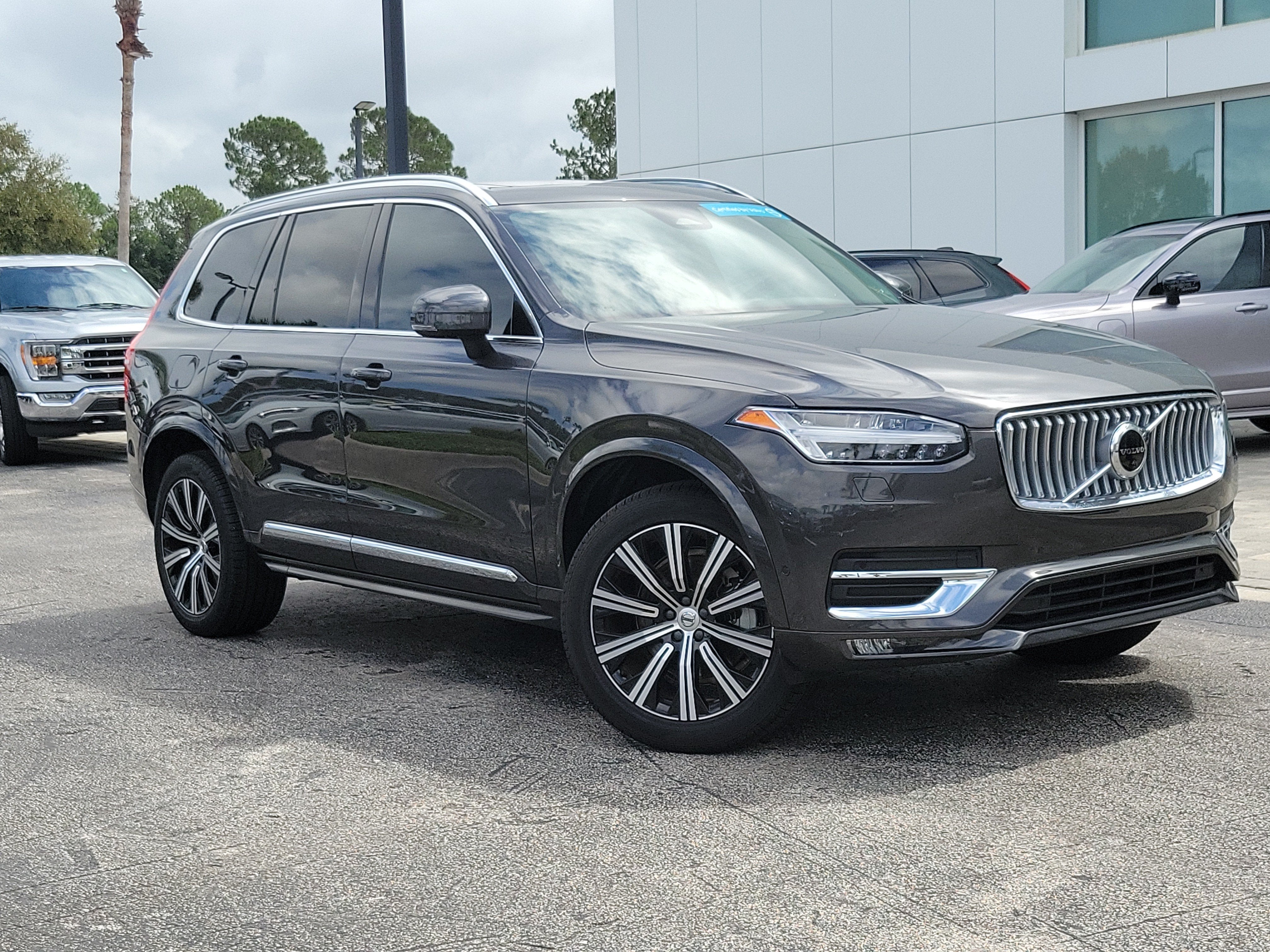 2023 Volvo XC90 Plus