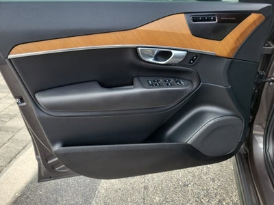 2023 Volvo XC90 Plus