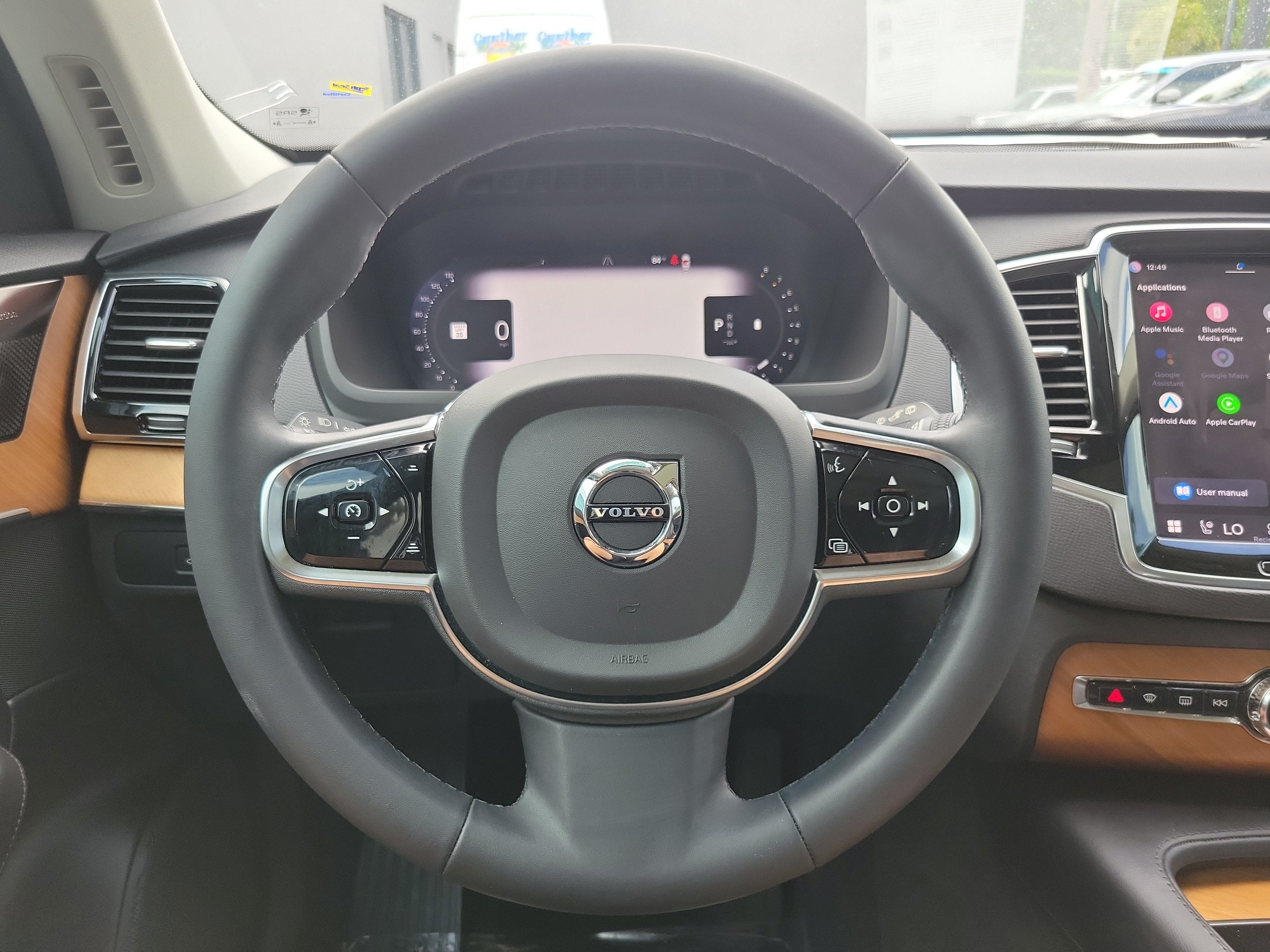 2023 Volvo XC90 Plus