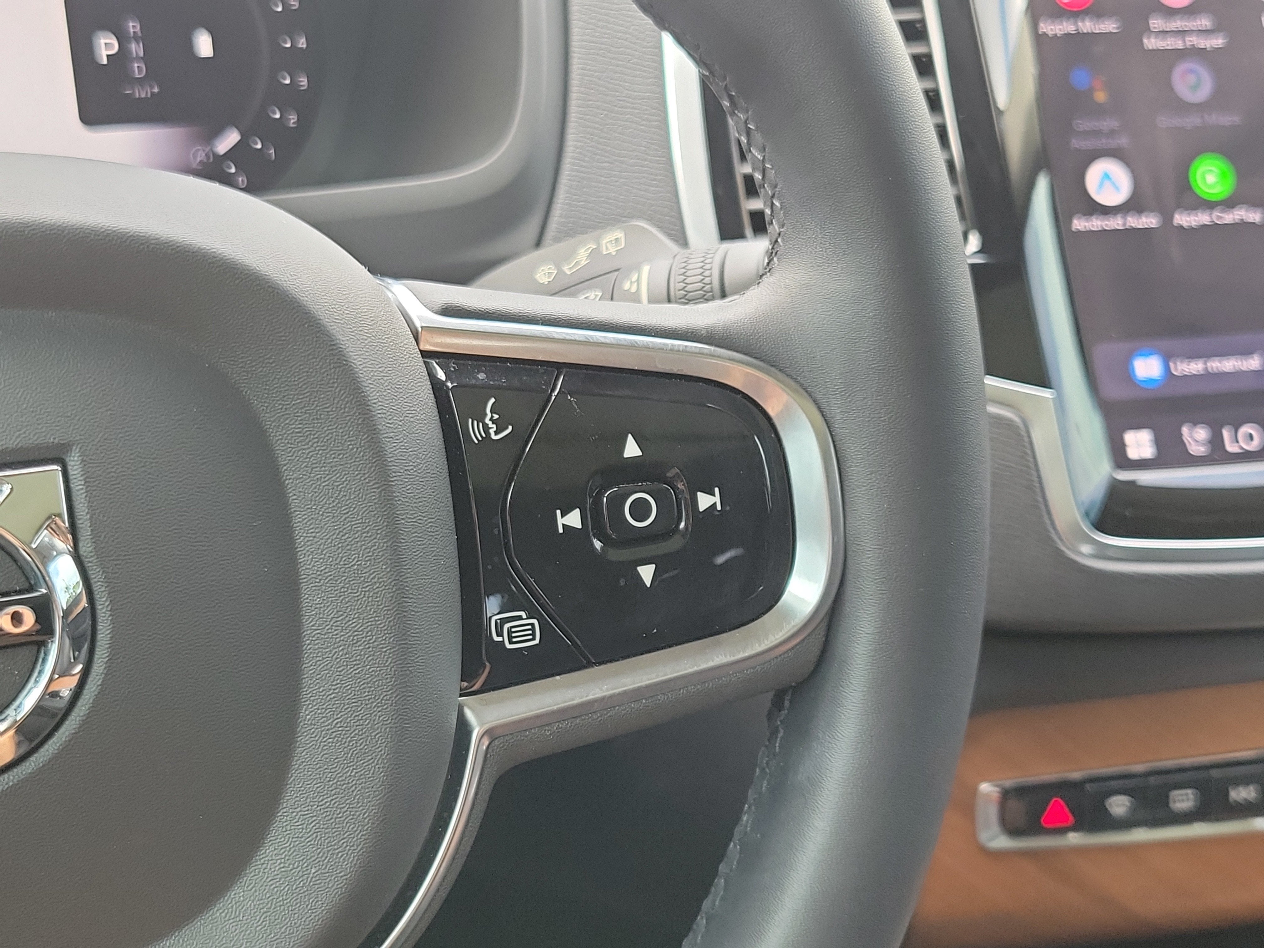2023 Volvo XC90 Plus
