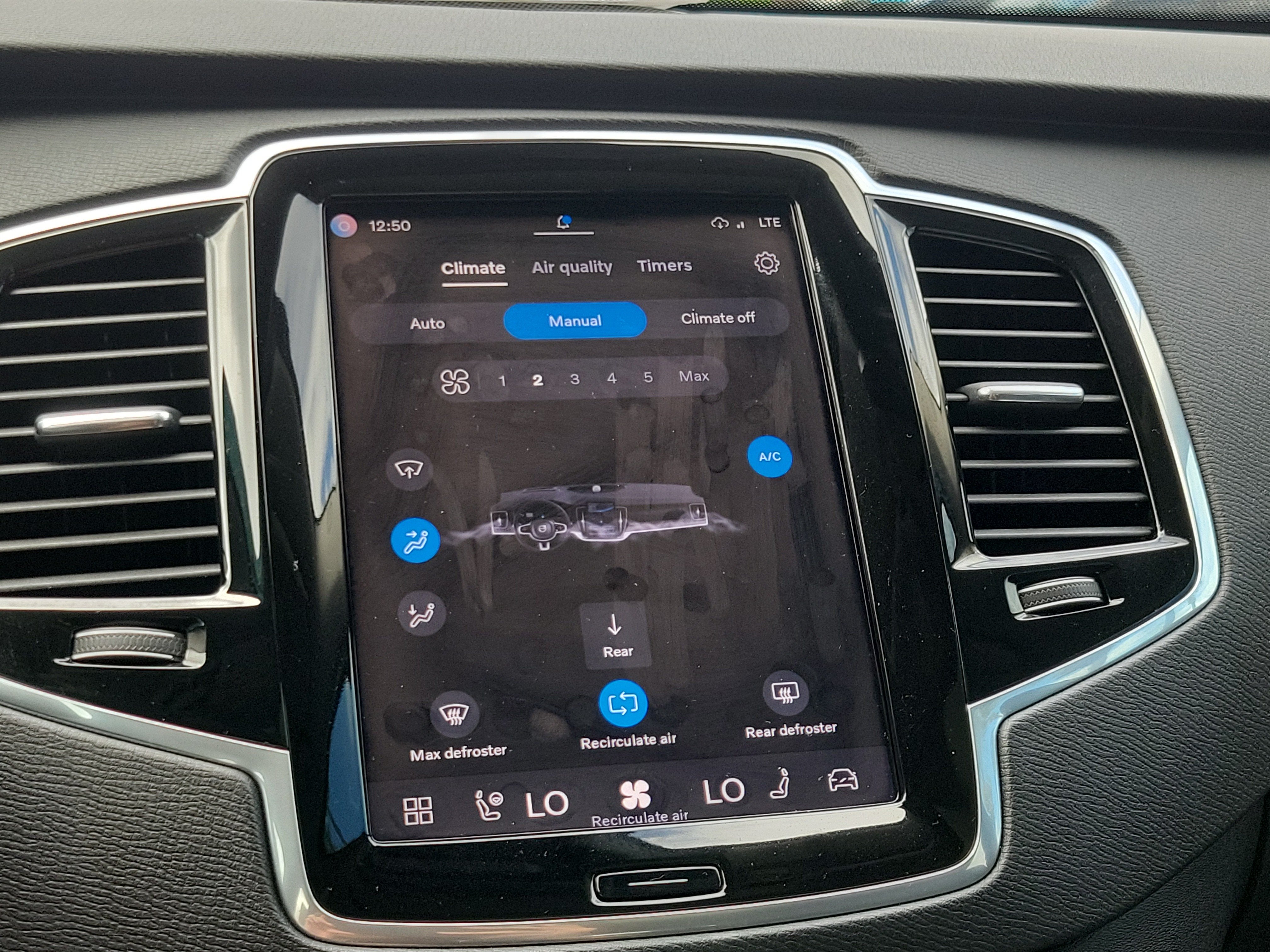 2023 Volvo XC90 Plus