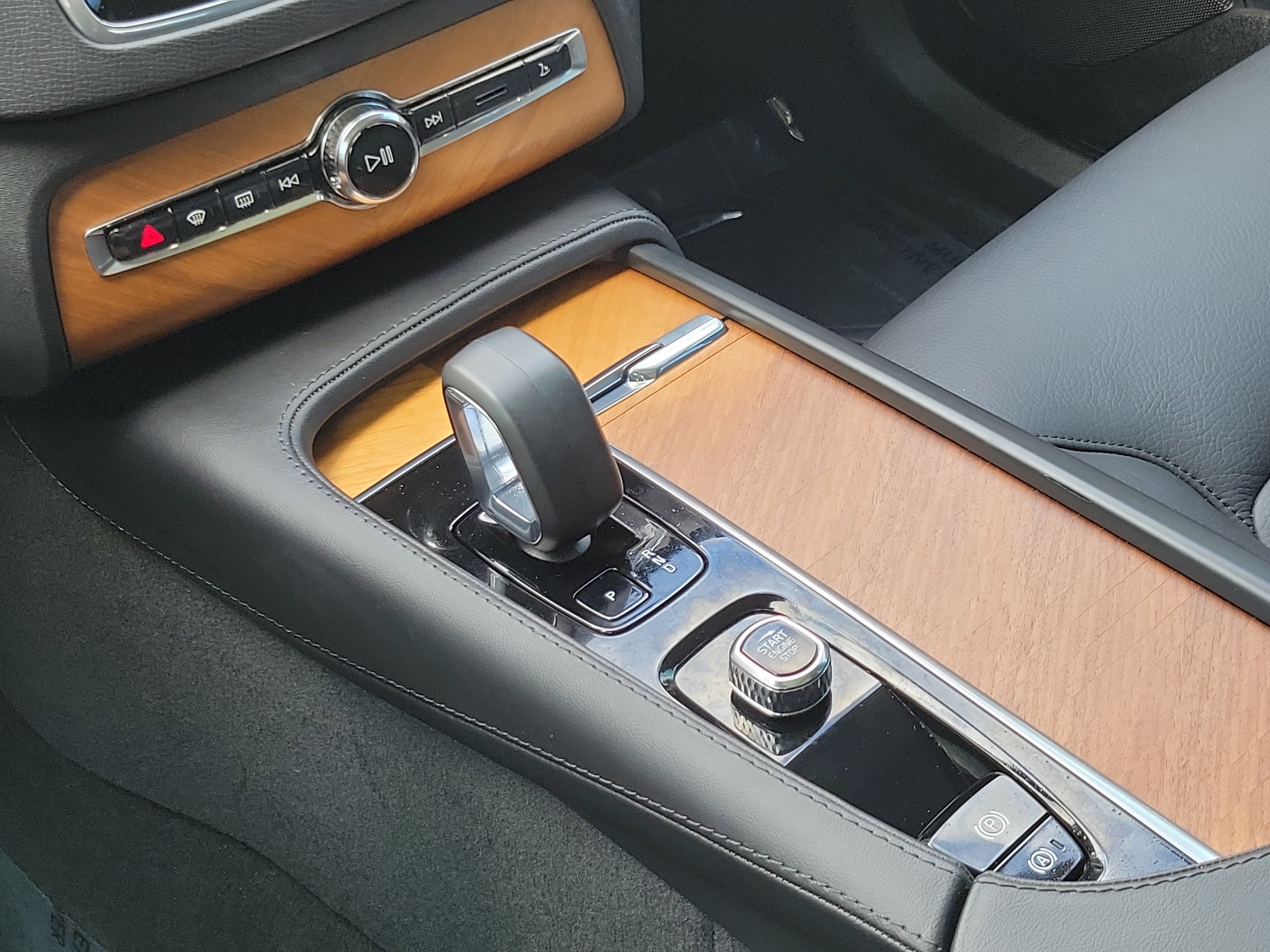 2023 Volvo XC90 Plus