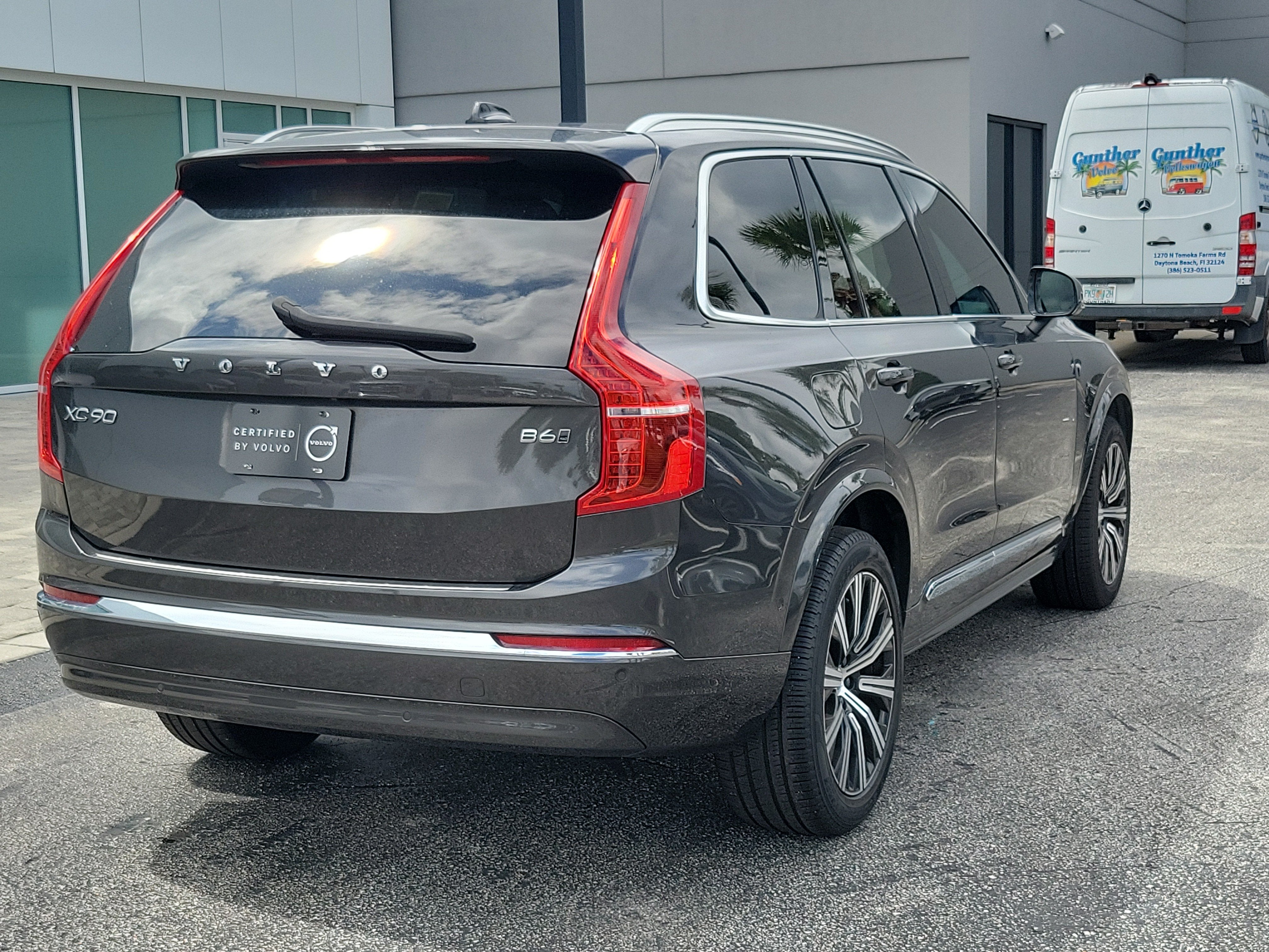 2023 Volvo XC90 Plus