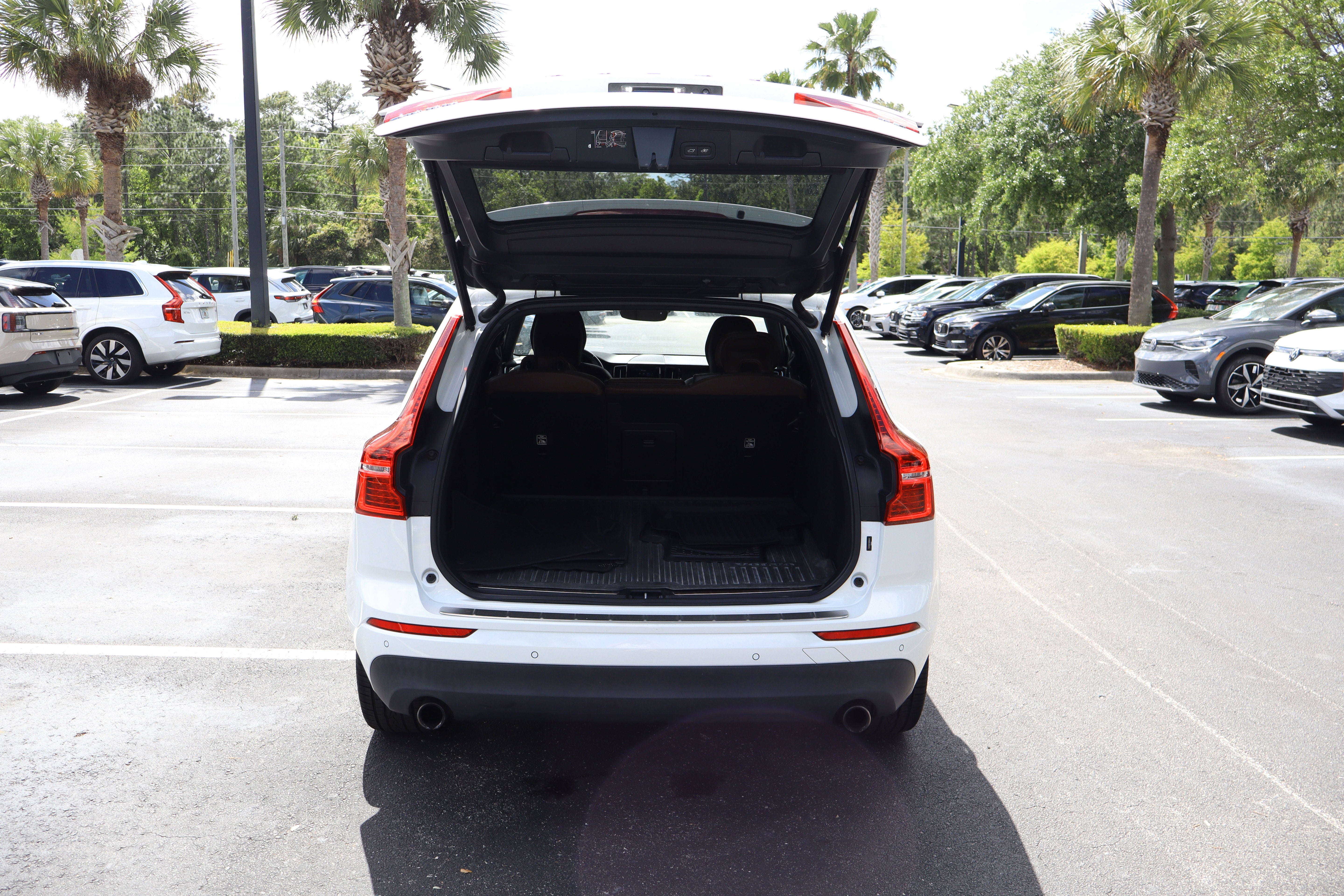 2021 Volvo XC60 Momentum
