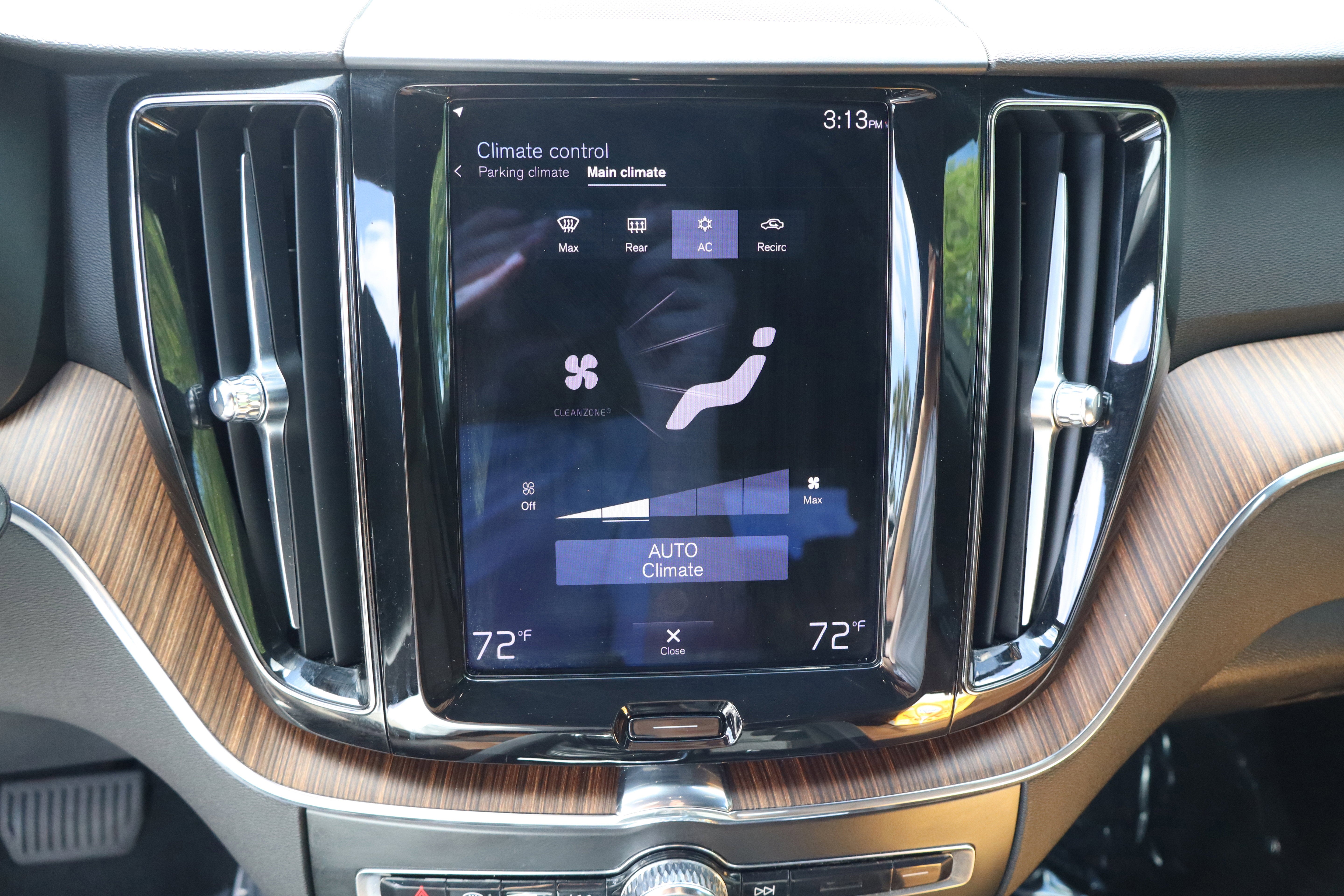 2021 Volvo XC60 Momentum