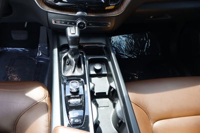 2021 Volvo XC60 Momentum