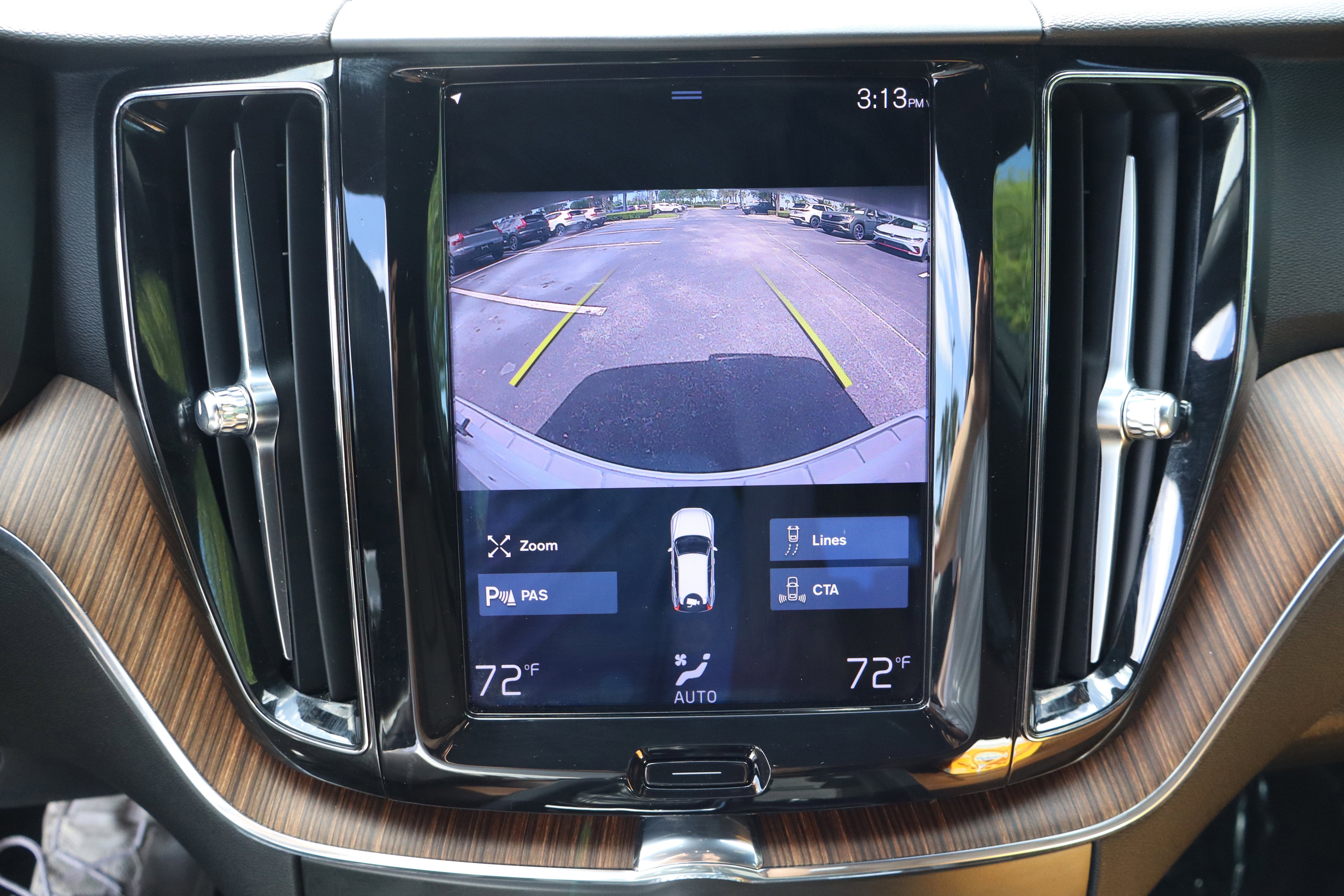 2021 Volvo XC60 Momentum
