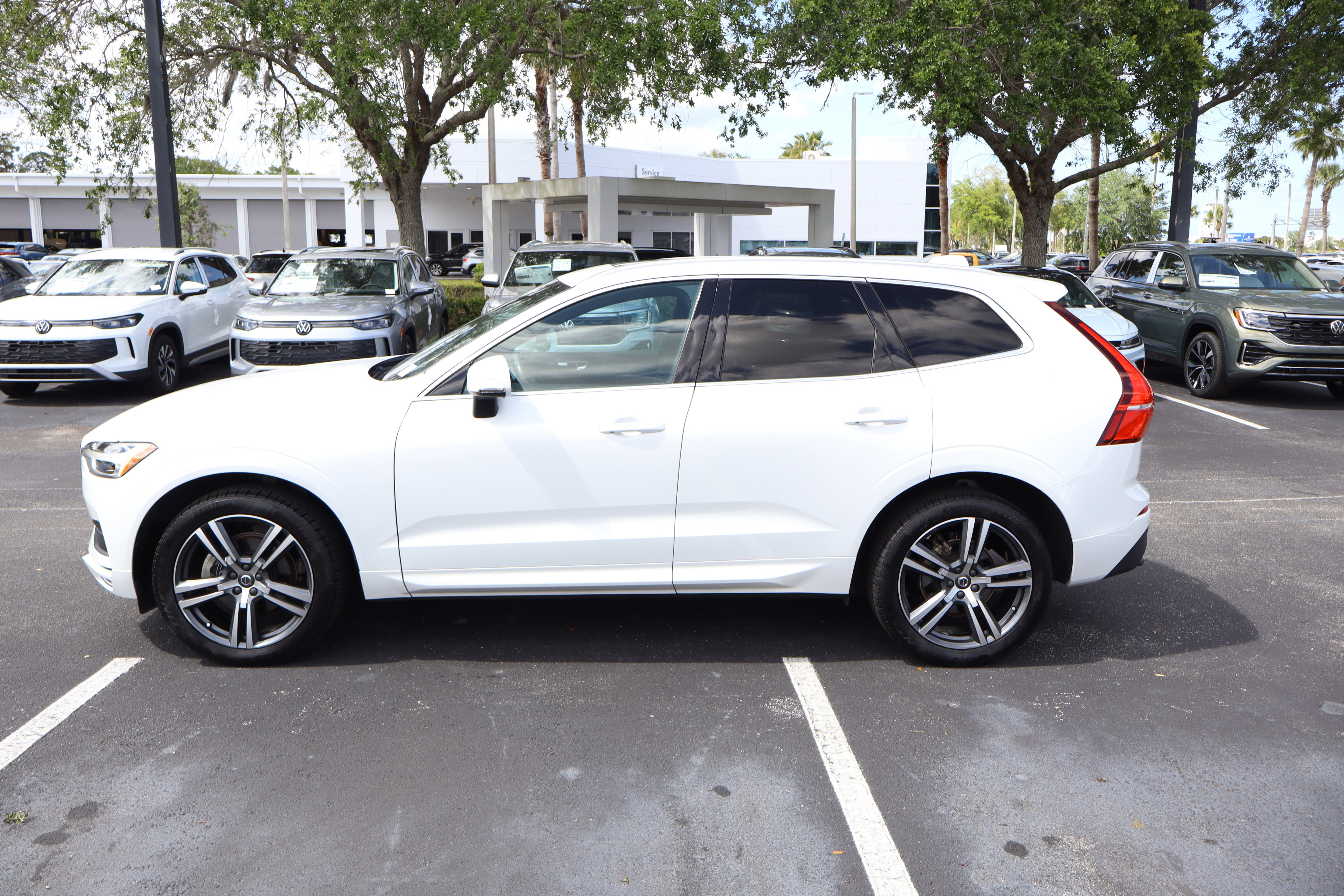 2021 Volvo XC60 Momentum