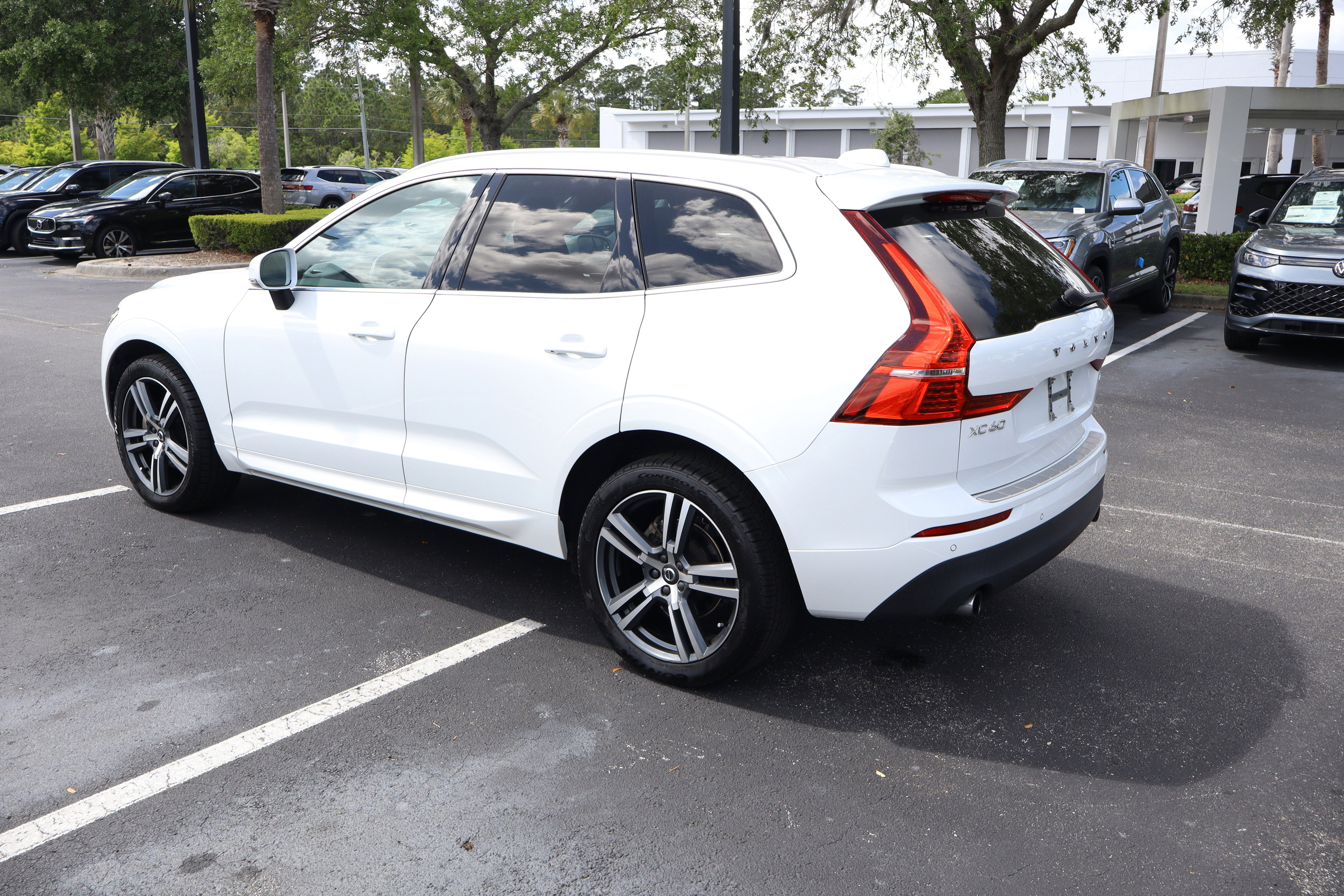 2021 Volvo XC60 Momentum