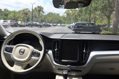 2020 Volvo XC60 Momentum