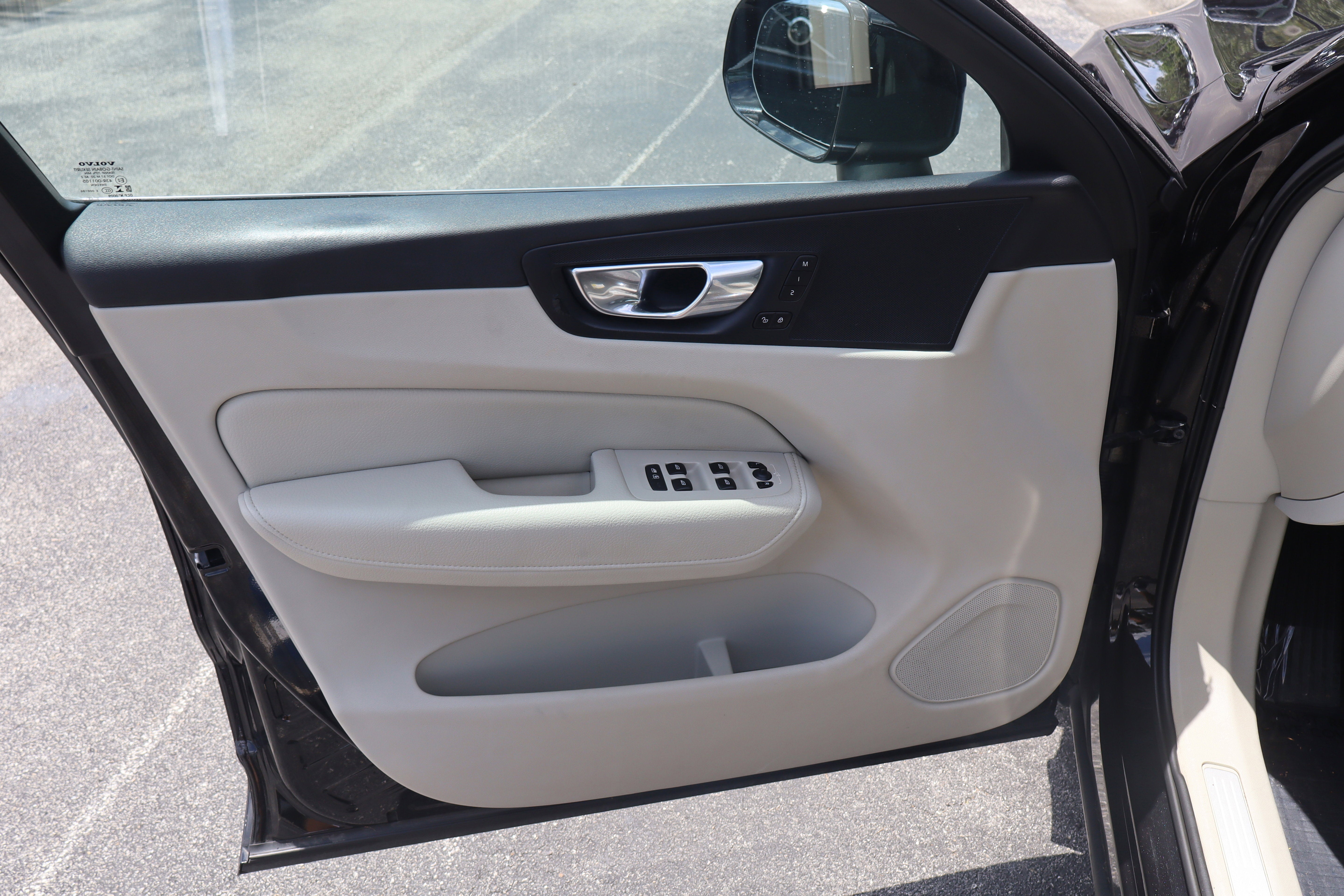 2020 Volvo XC60 Momentum