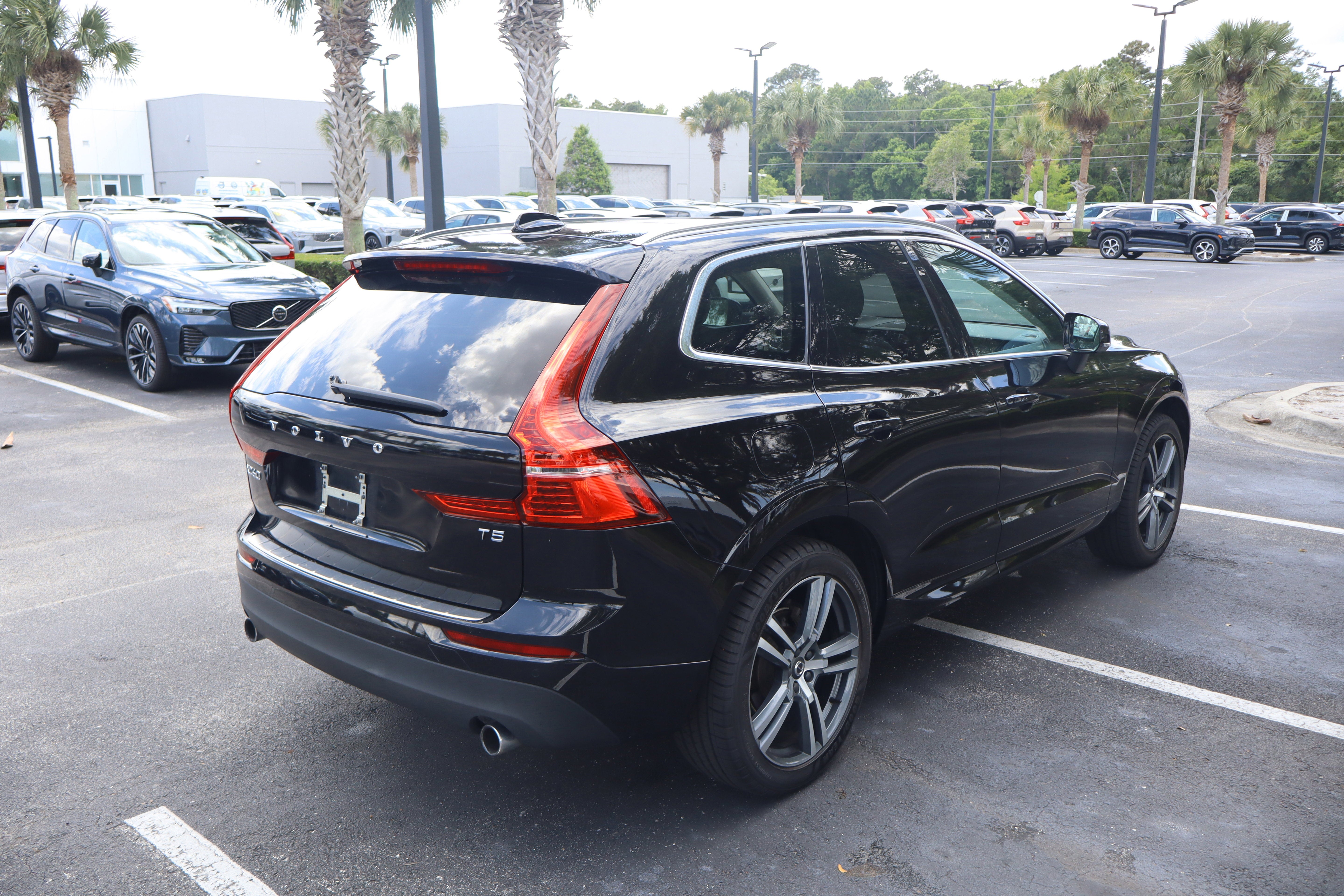 2020 Volvo XC60 Momentum