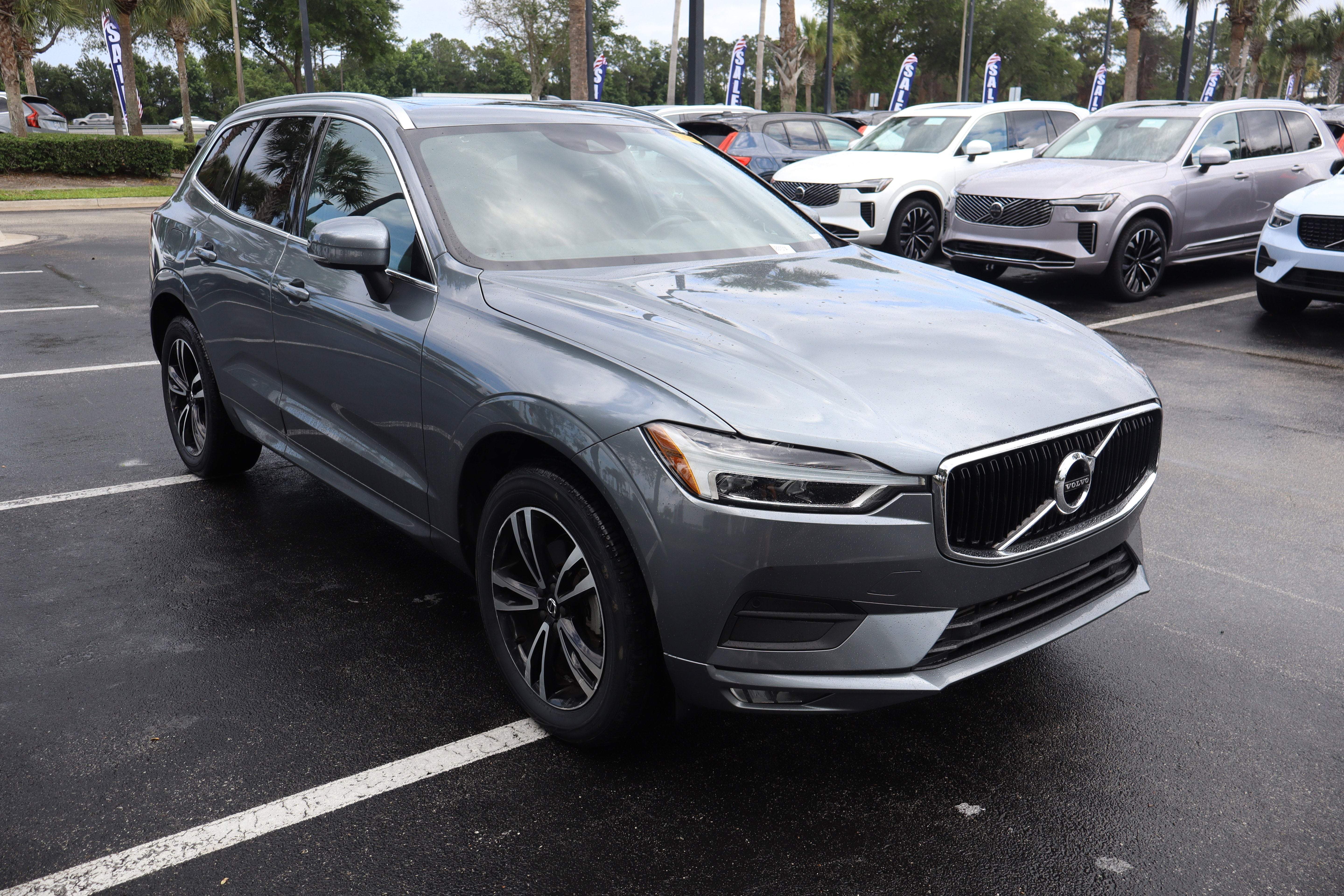 2021 Volvo XC60 Momentum