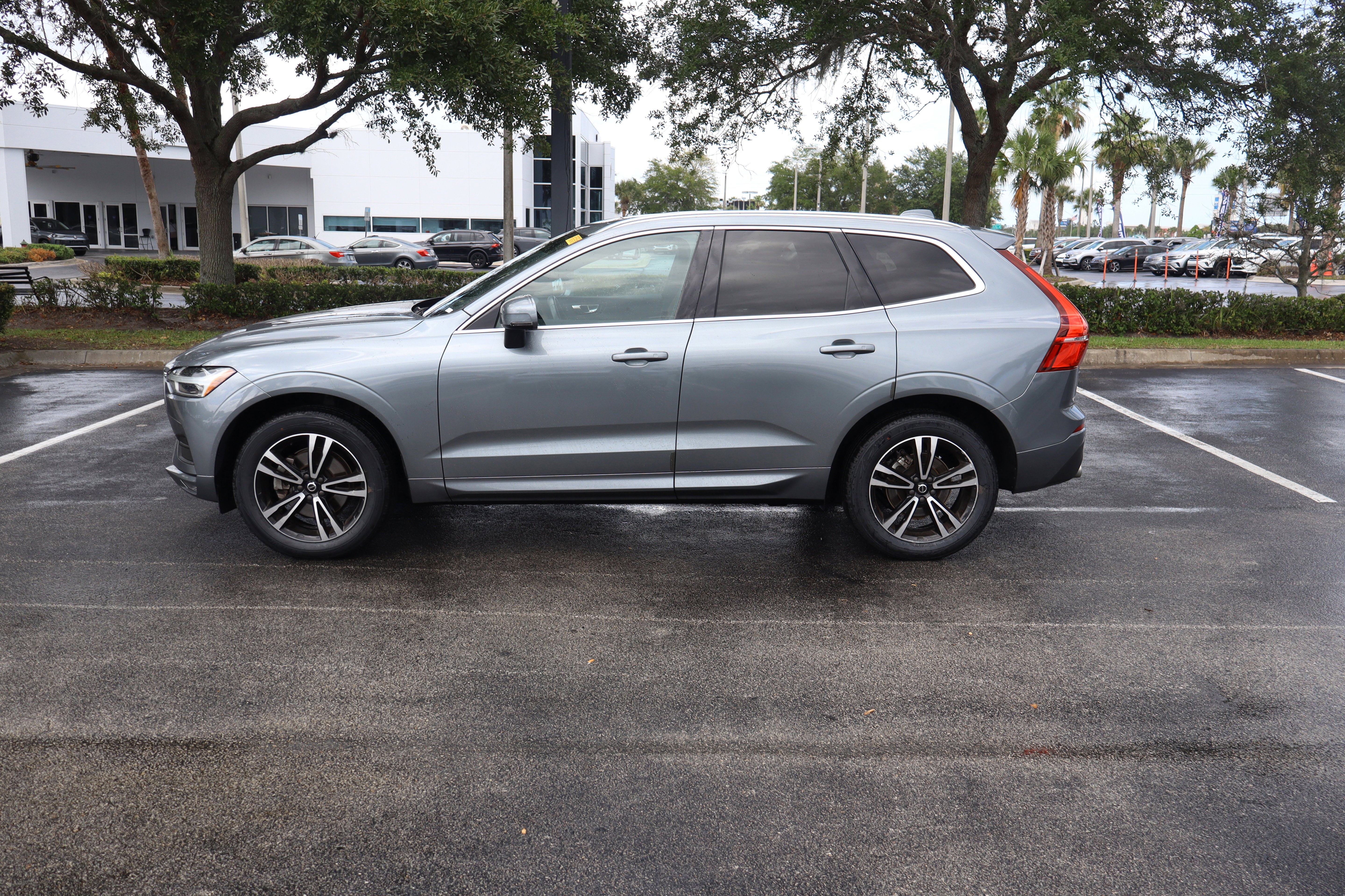 2021 Volvo XC60 Momentum