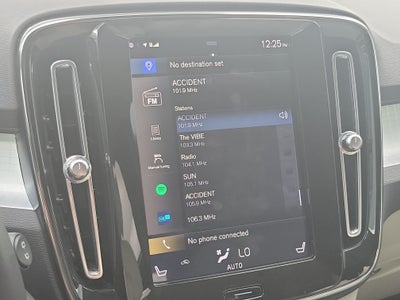 2021 Volvo XC40 Momentum